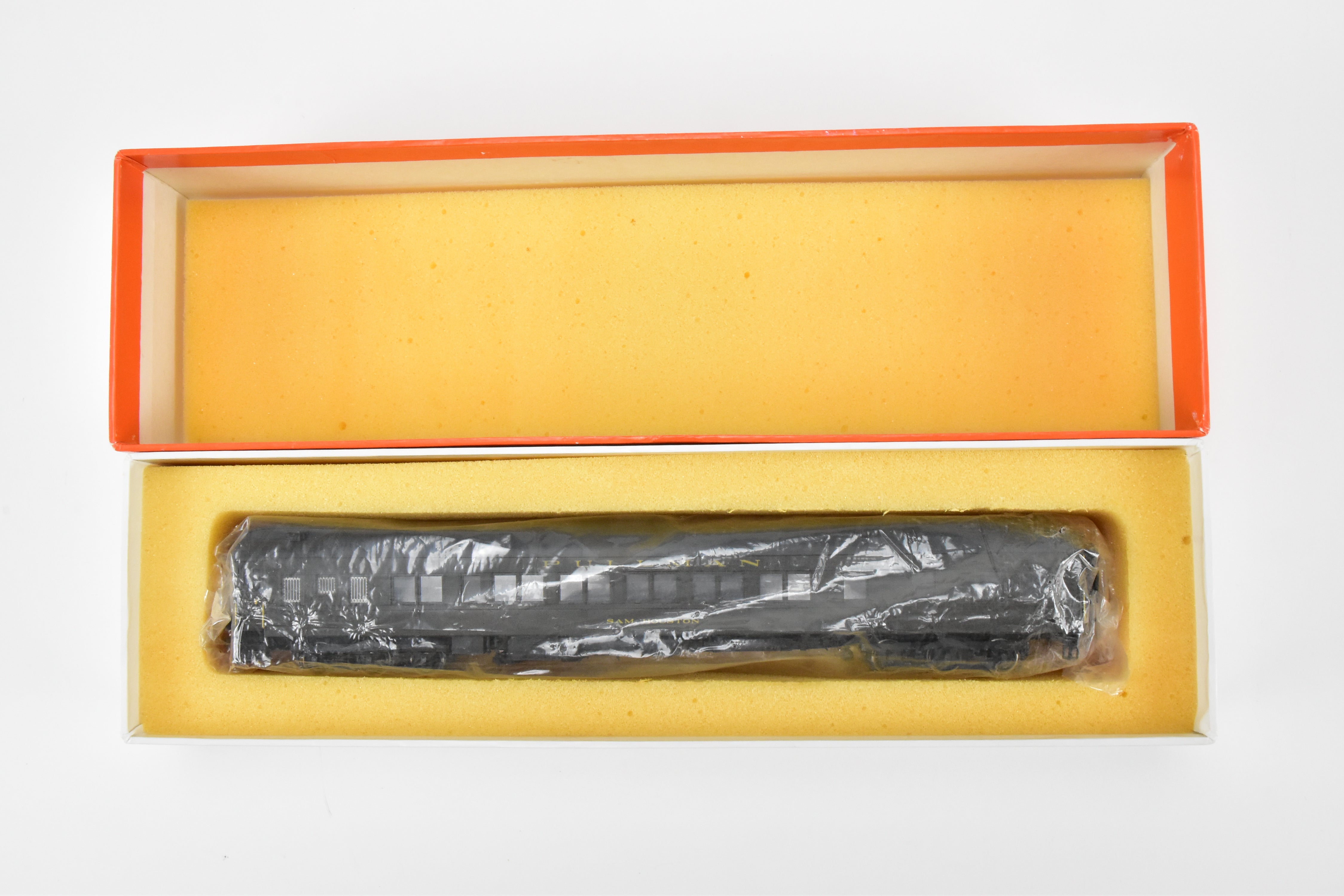 HO Scale Brass Precision Scale Co. (PSC) Pullman 80-Foot Sleeper Model with 10-1-2 Plan 4074 and Single Vestibule, Mechanically Air-Lettered 'Sam Houston'
