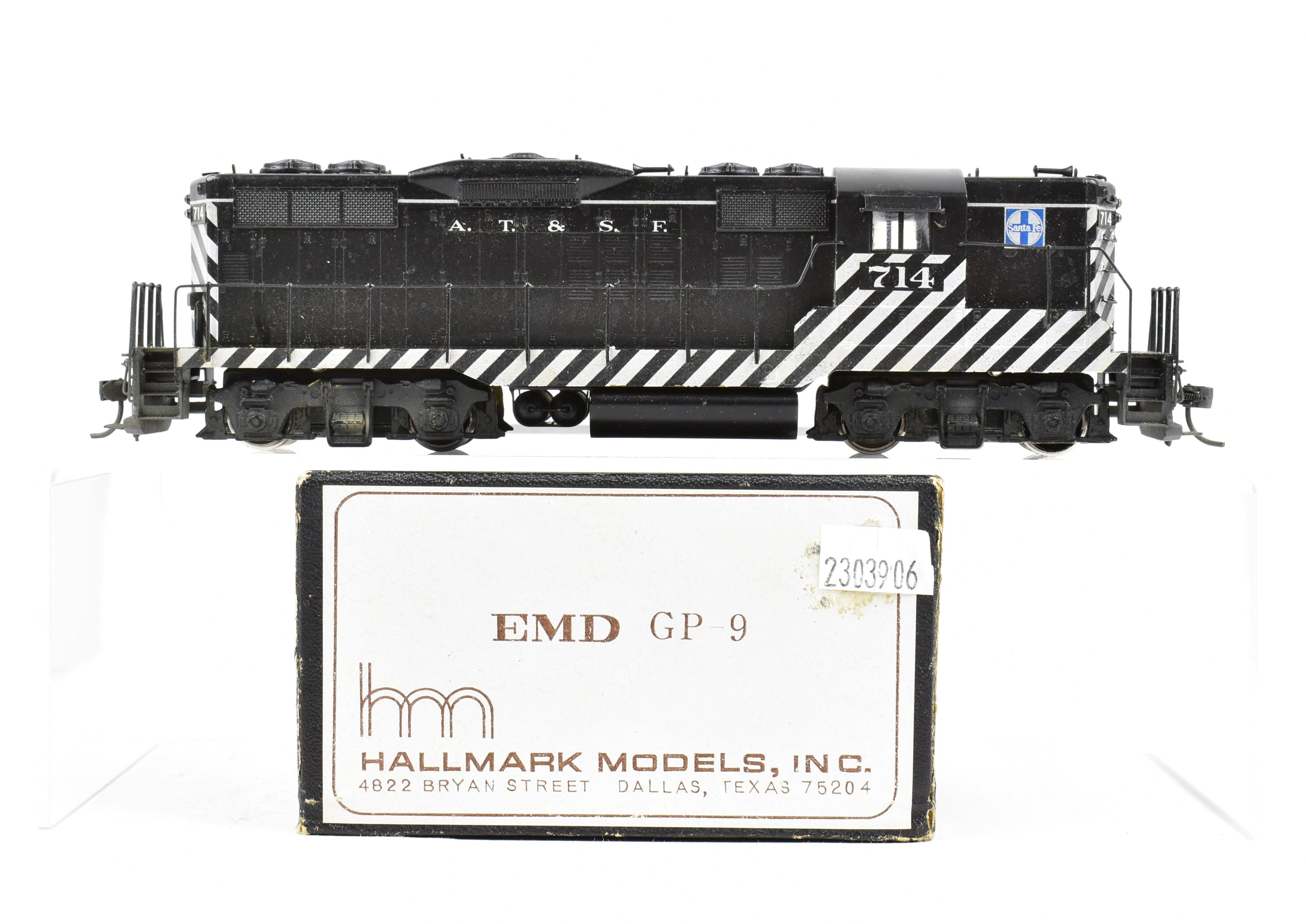 High - Quality HO Scale Brass Hallmark Models ATSF - Santa Fe EMD GP - 9 Diesel Locomotive with Custom Painted Finish and New NWSL Gears
