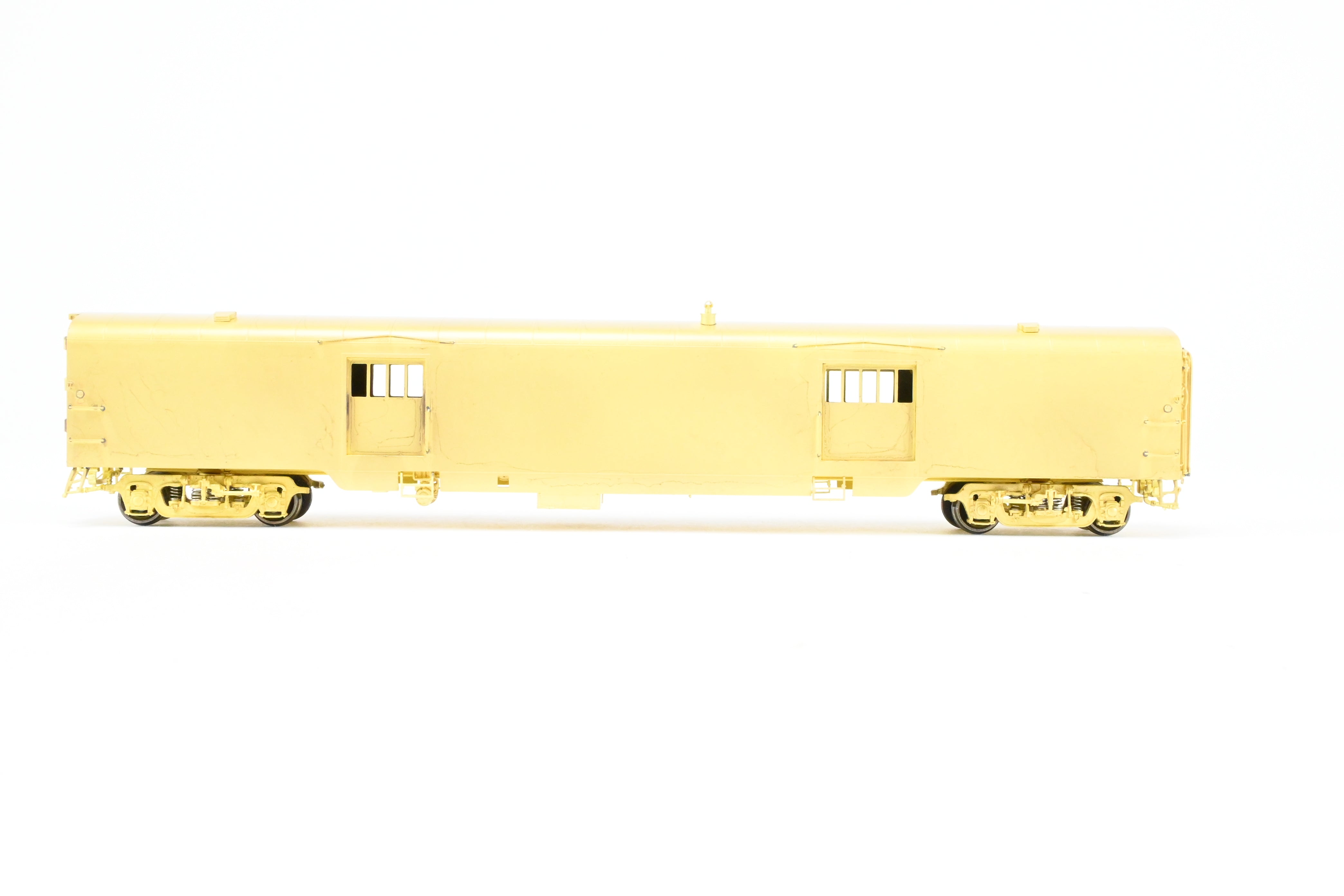 HO Scale Brass A. W. Enterprises Great Northern Streamlined Baggage Car Models #268 - 269 (End Door Version) for Model Trains