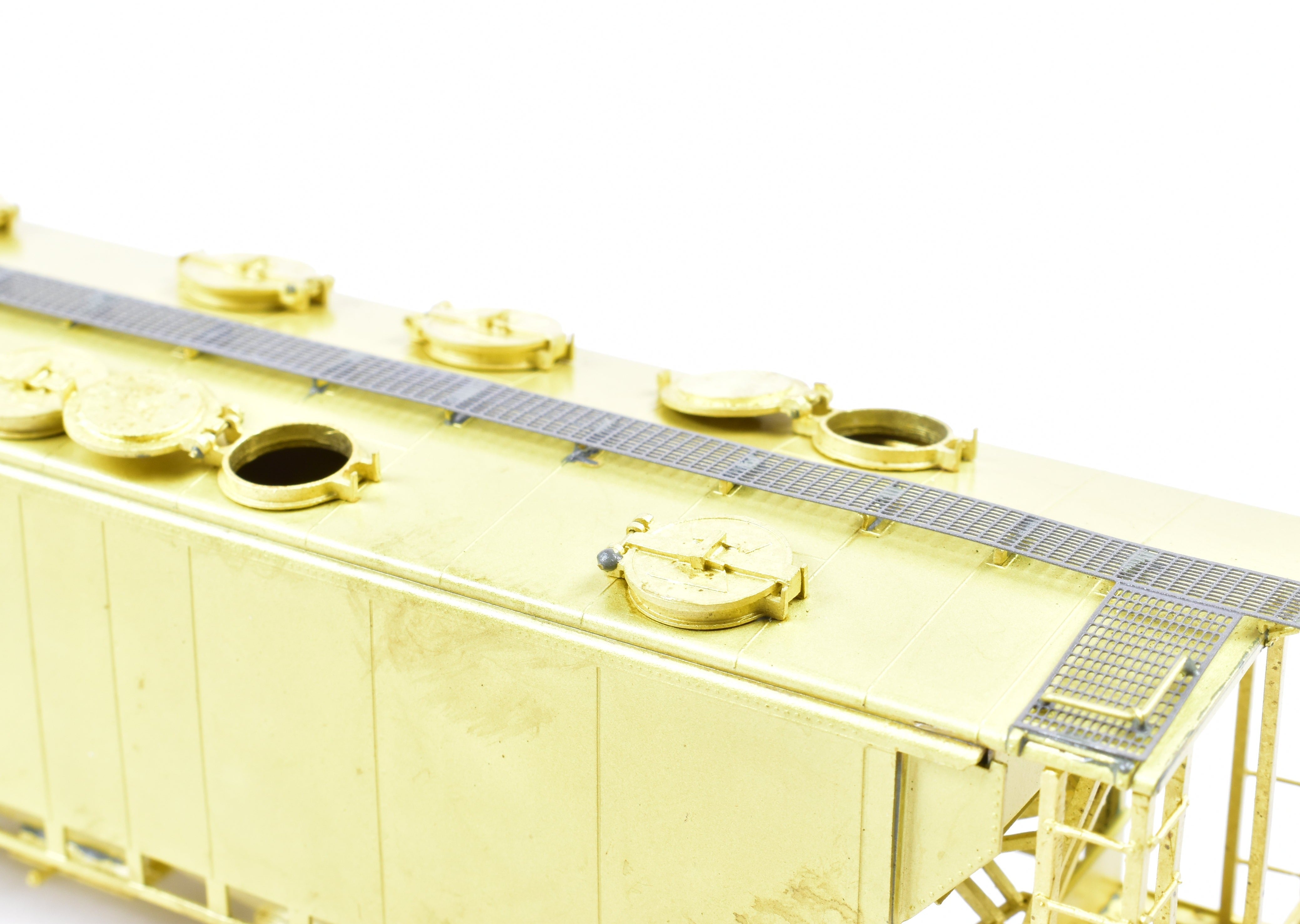 HO Scale Brass Canadian Pacific Slab Side Covered Hopper SC - 20 C194A Version Model by Overland Models, Inc. (OMI)