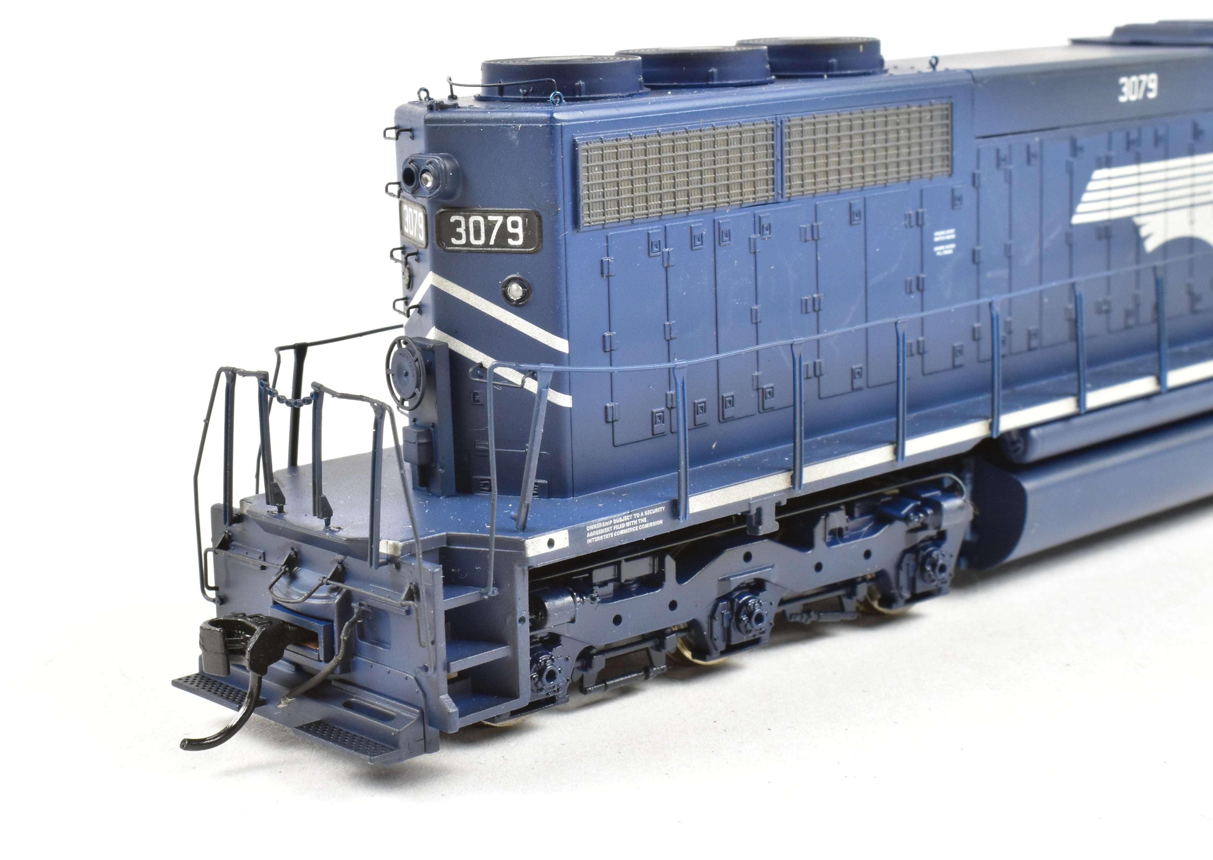 HO Scale Model Train - Athearn MP Missouri Pacific EMD SD40 #733 Weathered Locomotive with DCC Decoder