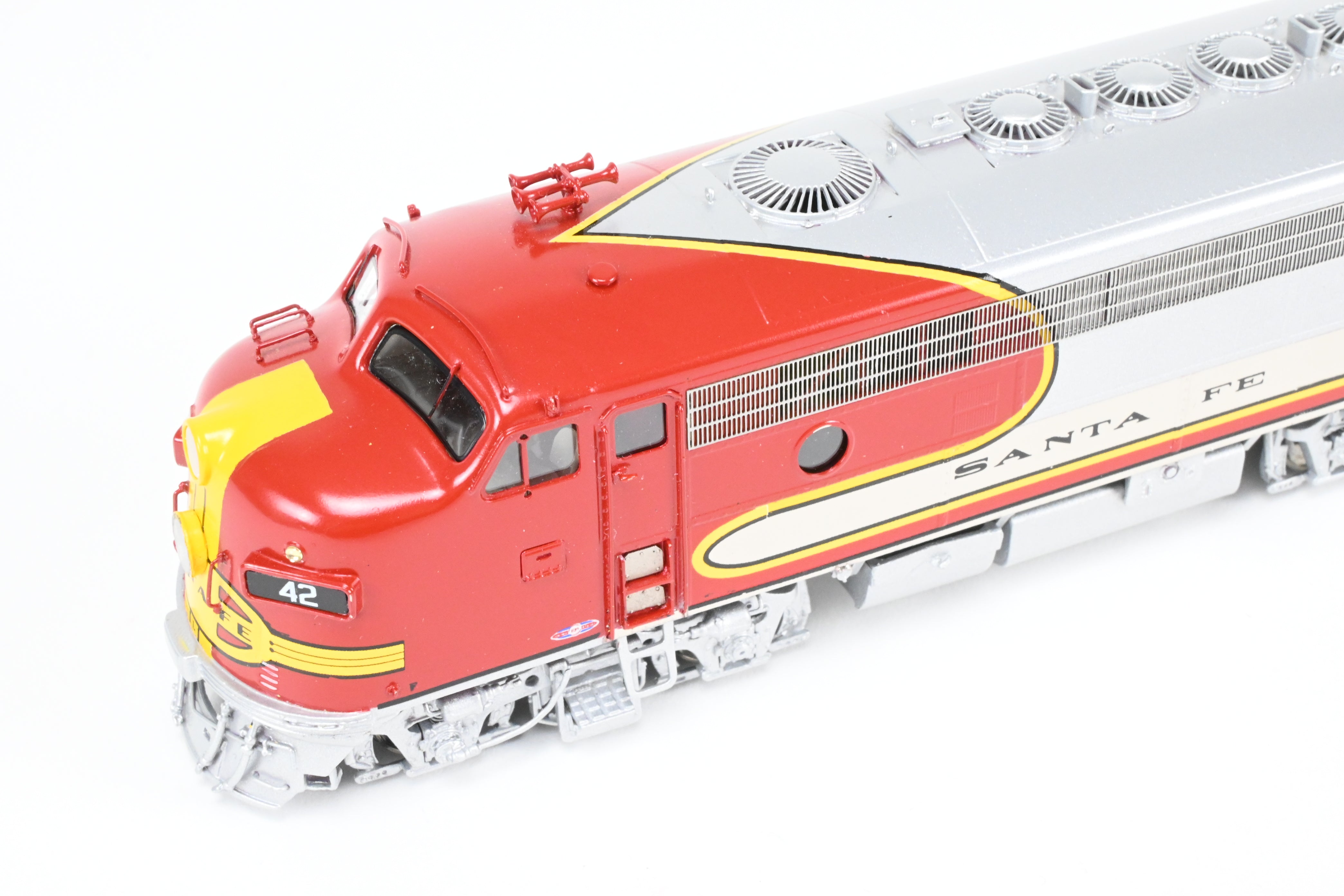 HO Scale Brass Model Train Set - Overland Models Inc. ATSF - Santa Fe EMD F7 A - B - B - A Set #1 (1950's Era FP) with Cars #42L, 42A, 42B, 42C