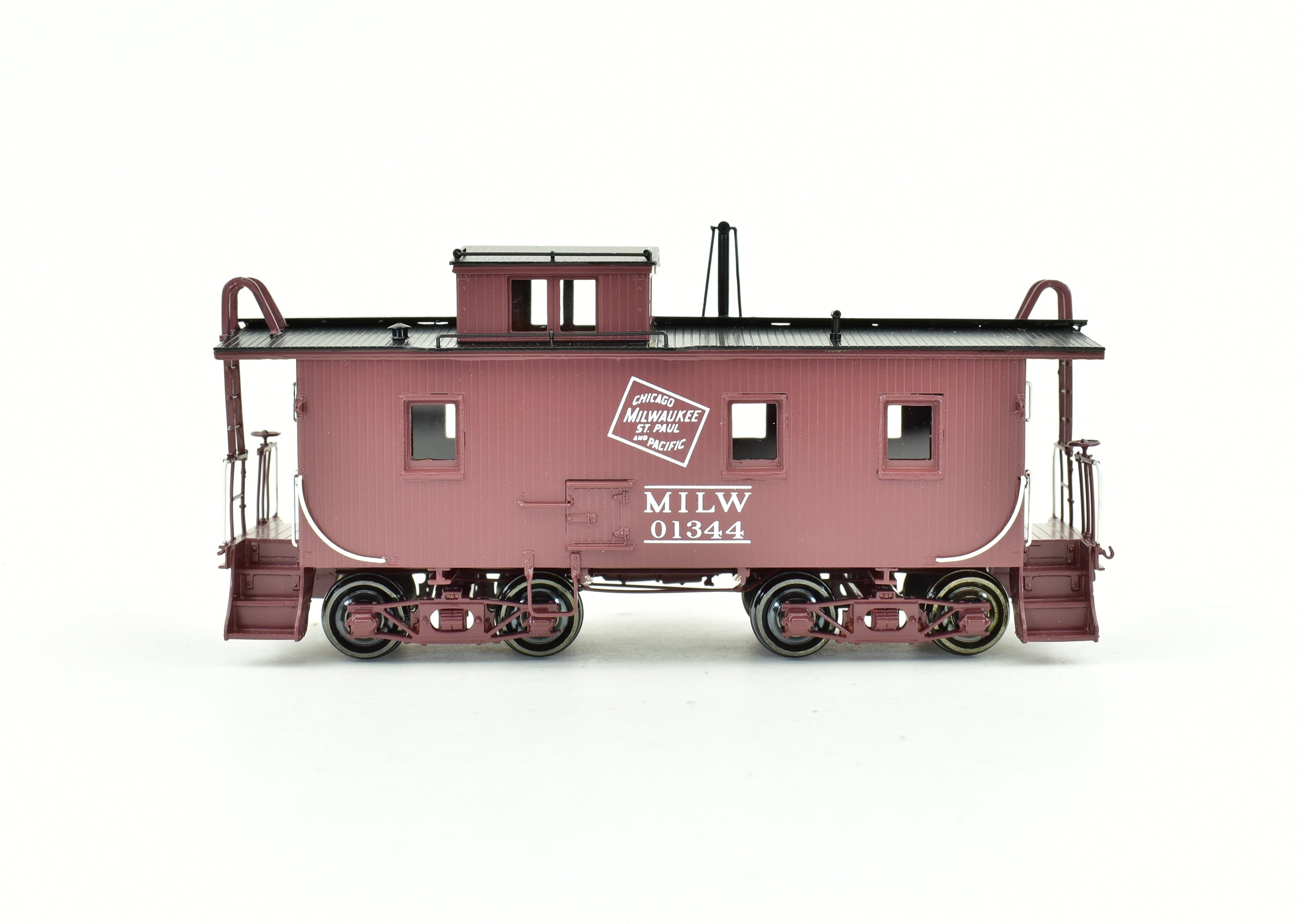 HO Scale Brass OMI Milwaukee Road 24' Wood Caboose by Overland Models