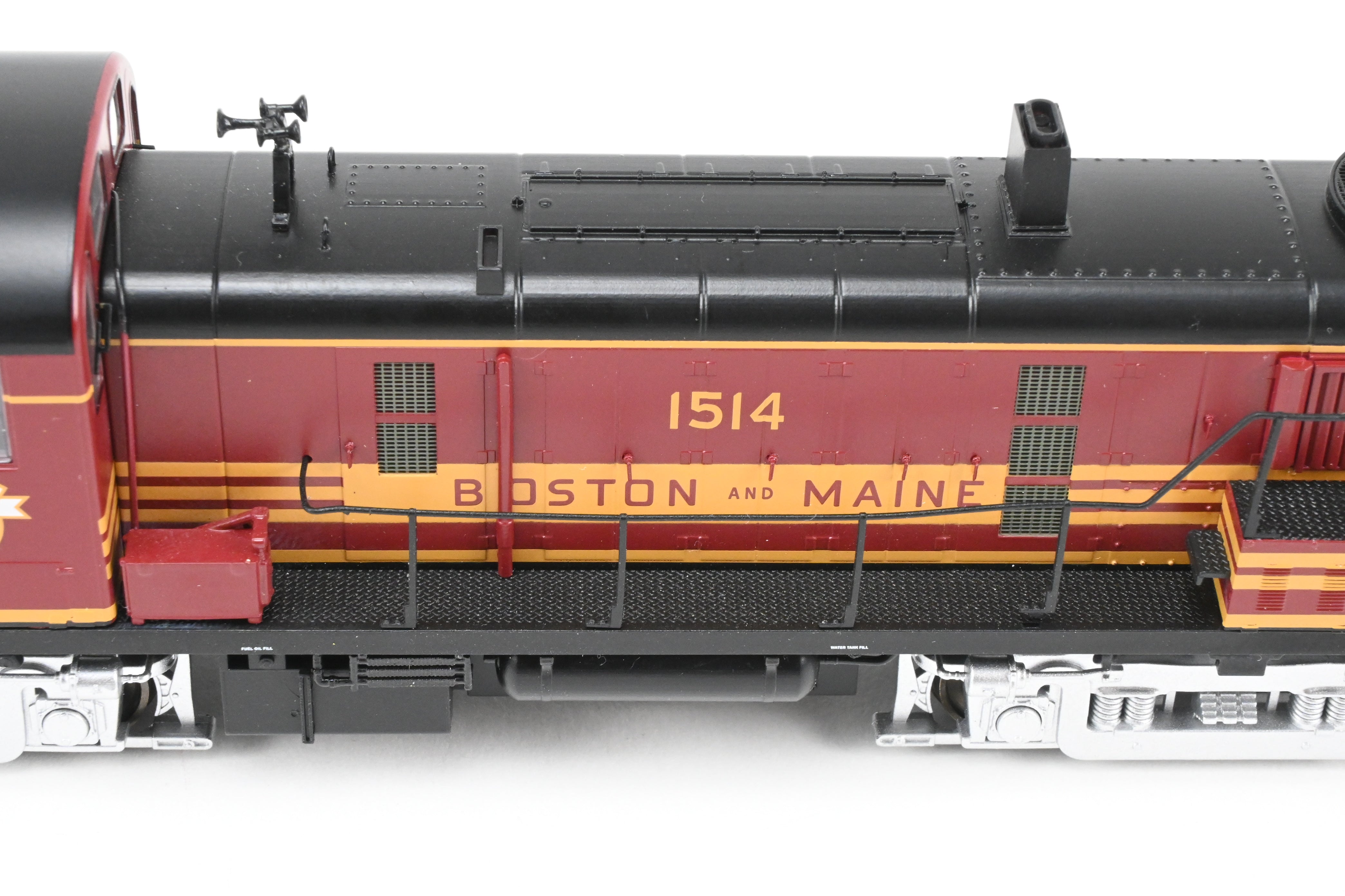 HO Scale Bowser Executive Line Boston & Maine Alco RS - 3 Phase III Model Train Engine with ESU DCC & Sound, Factory Painted as No. 1514