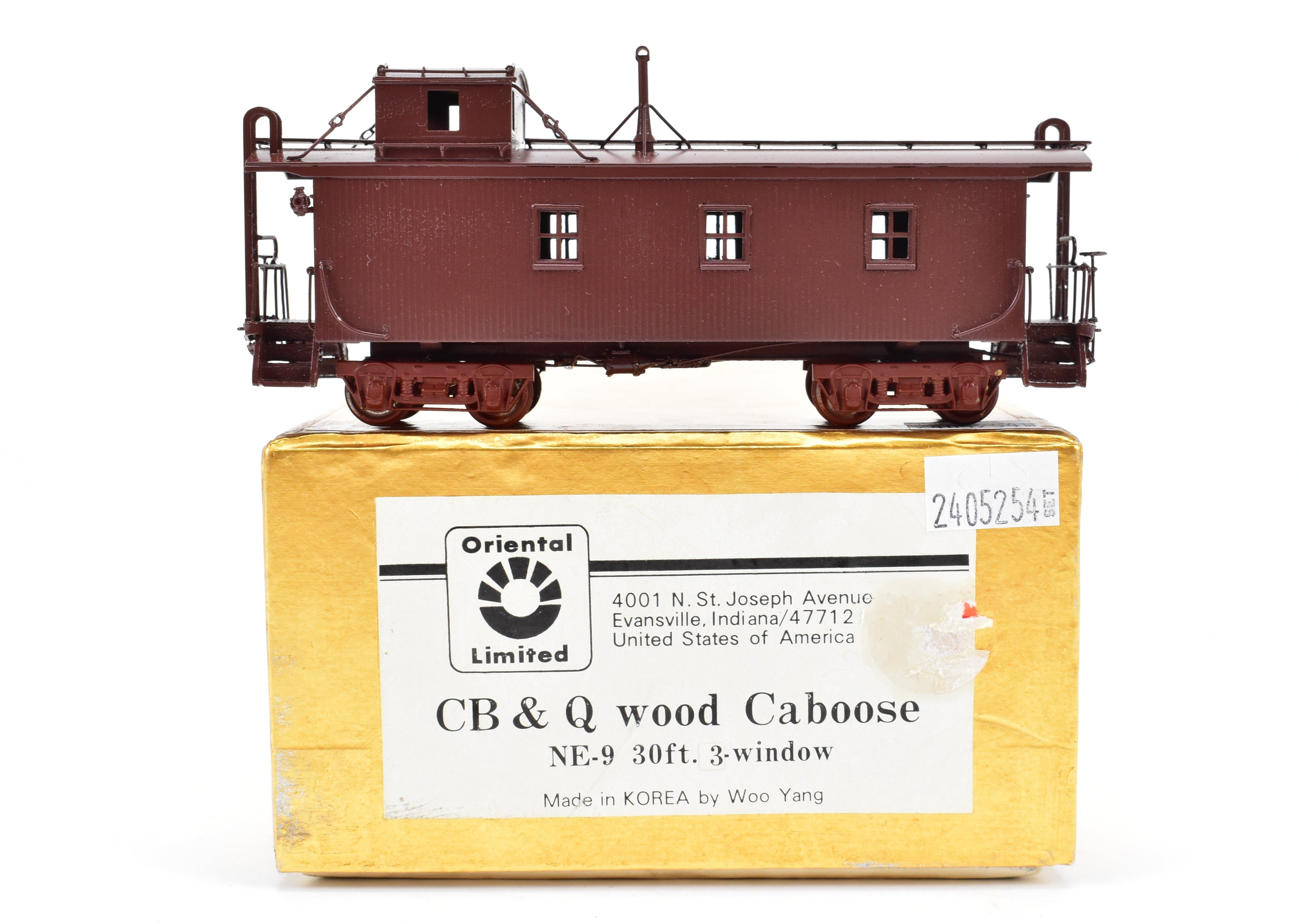 HO Scale Brass Model of Oriental Limited CB&Q - Burlington Route NE-9 Wood Caboose with No Lettering on Car Body