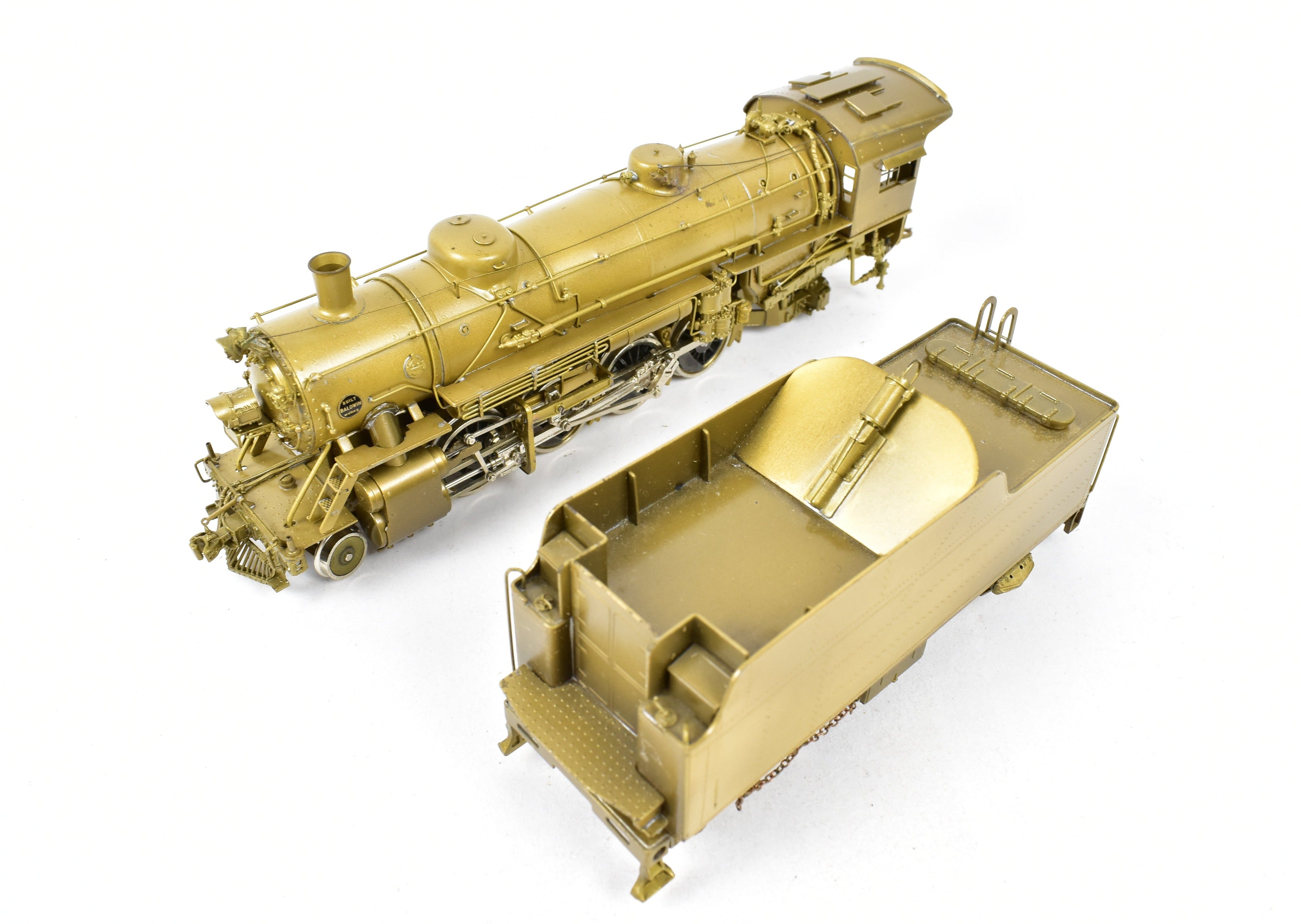 High - Quality HO Scale Brass Pacific Fast Mail (PFM) Model of United States Railway Administration (USRA) 2 - 8 - 2 Light Class Mikado Locomotive from 1977 Hi - Grade Run
