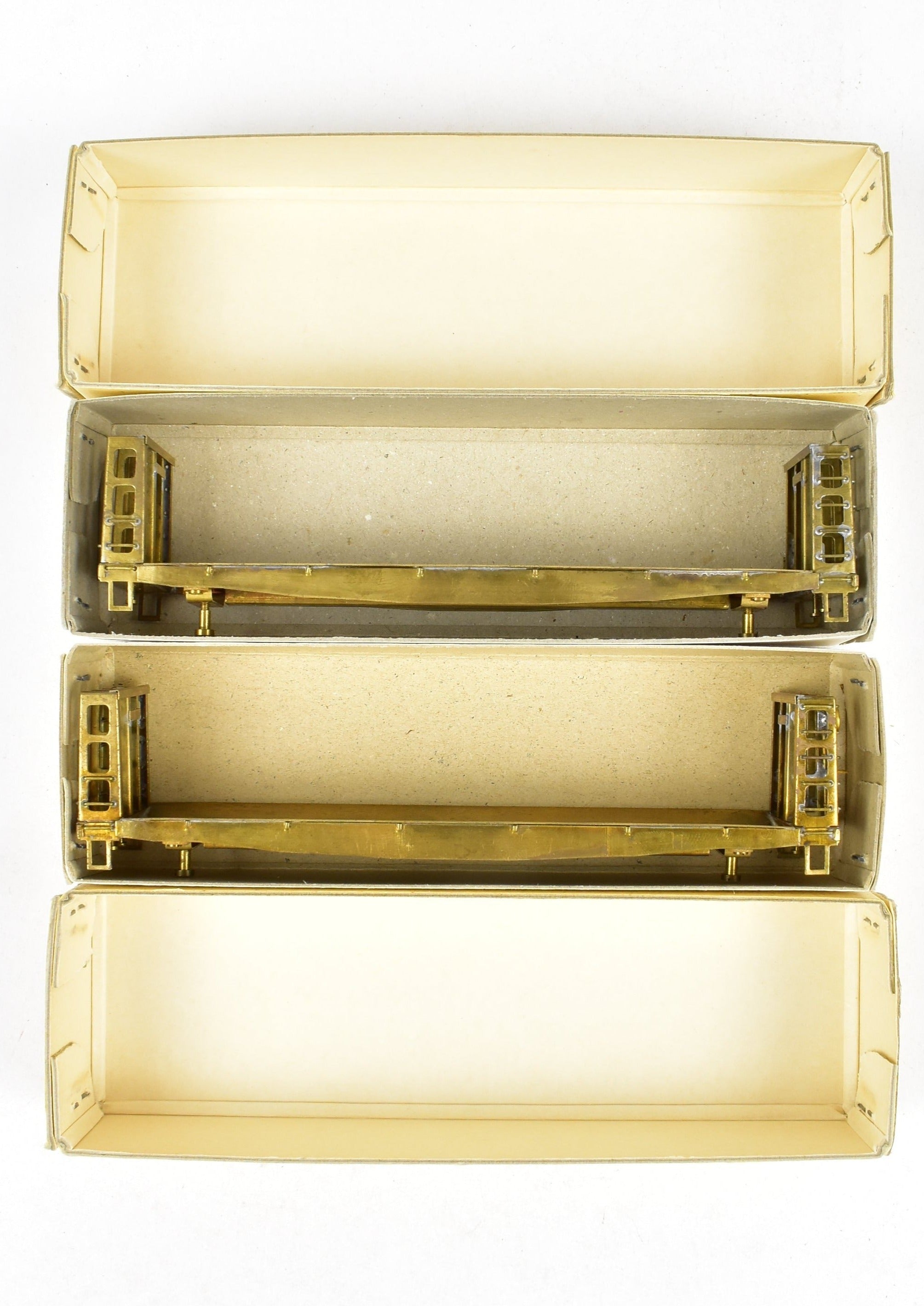 Lot Of 2 HO Brass U.S. Hobbies Beveled Floor Bulkhead Pulpwood Flatcars