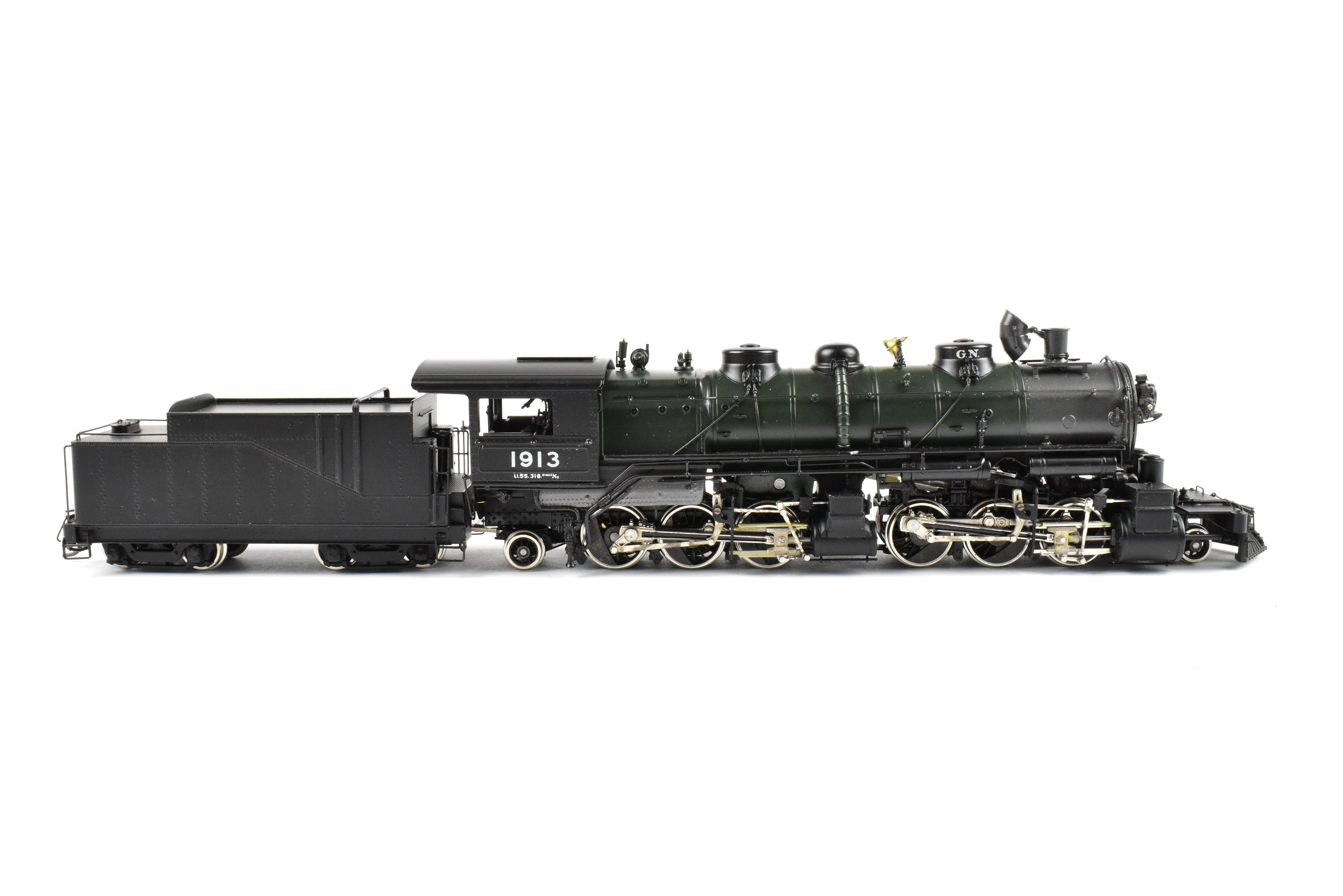 HO Scale Brass Model Train - Tenshodo Great Northern 2-6-6-2 Class L-1 Factory Painted Locomotive #1913 with Crown Design
