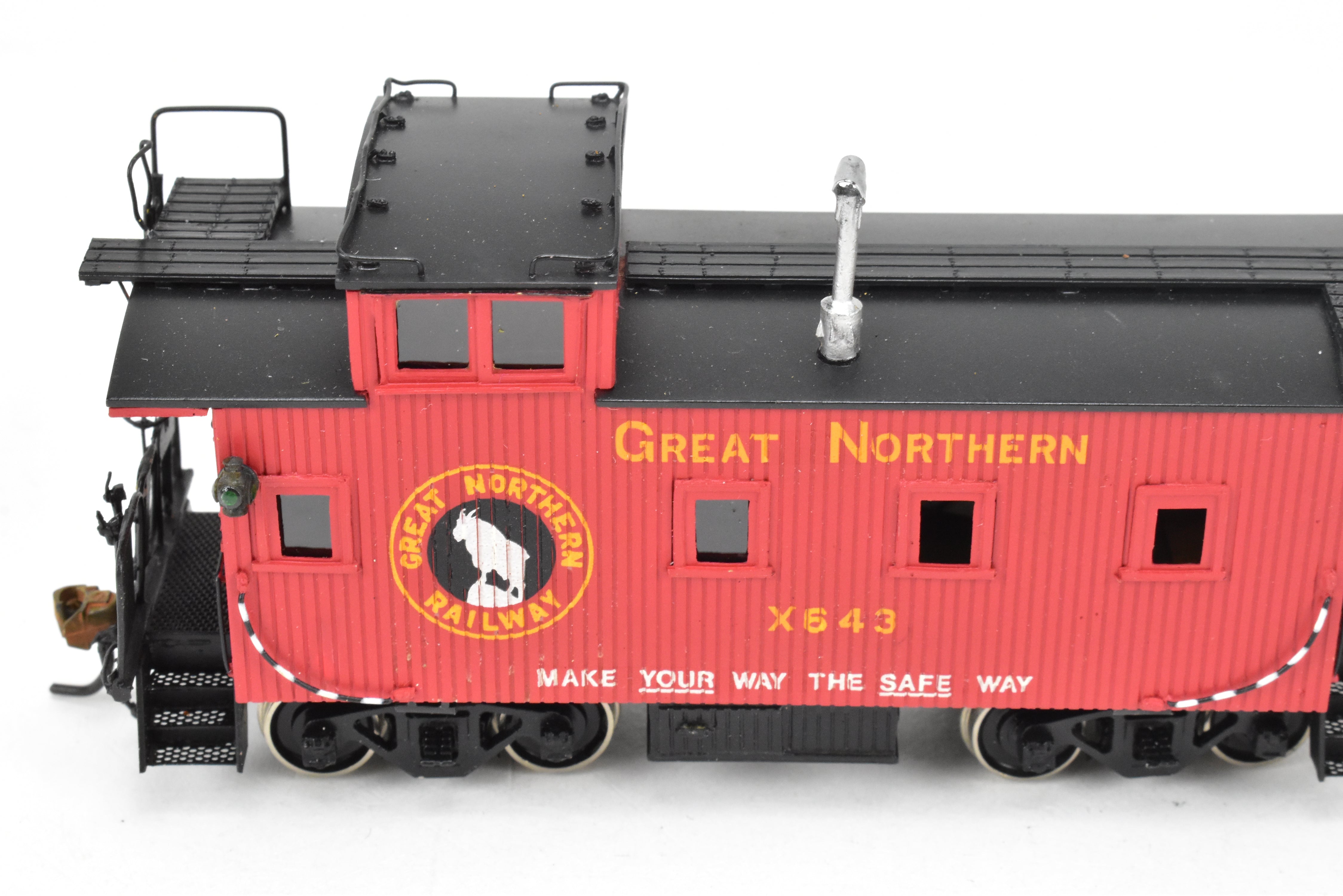 HO Scale Brass American Model Company GN 25-Foot Wood Caboose C/P #X643
