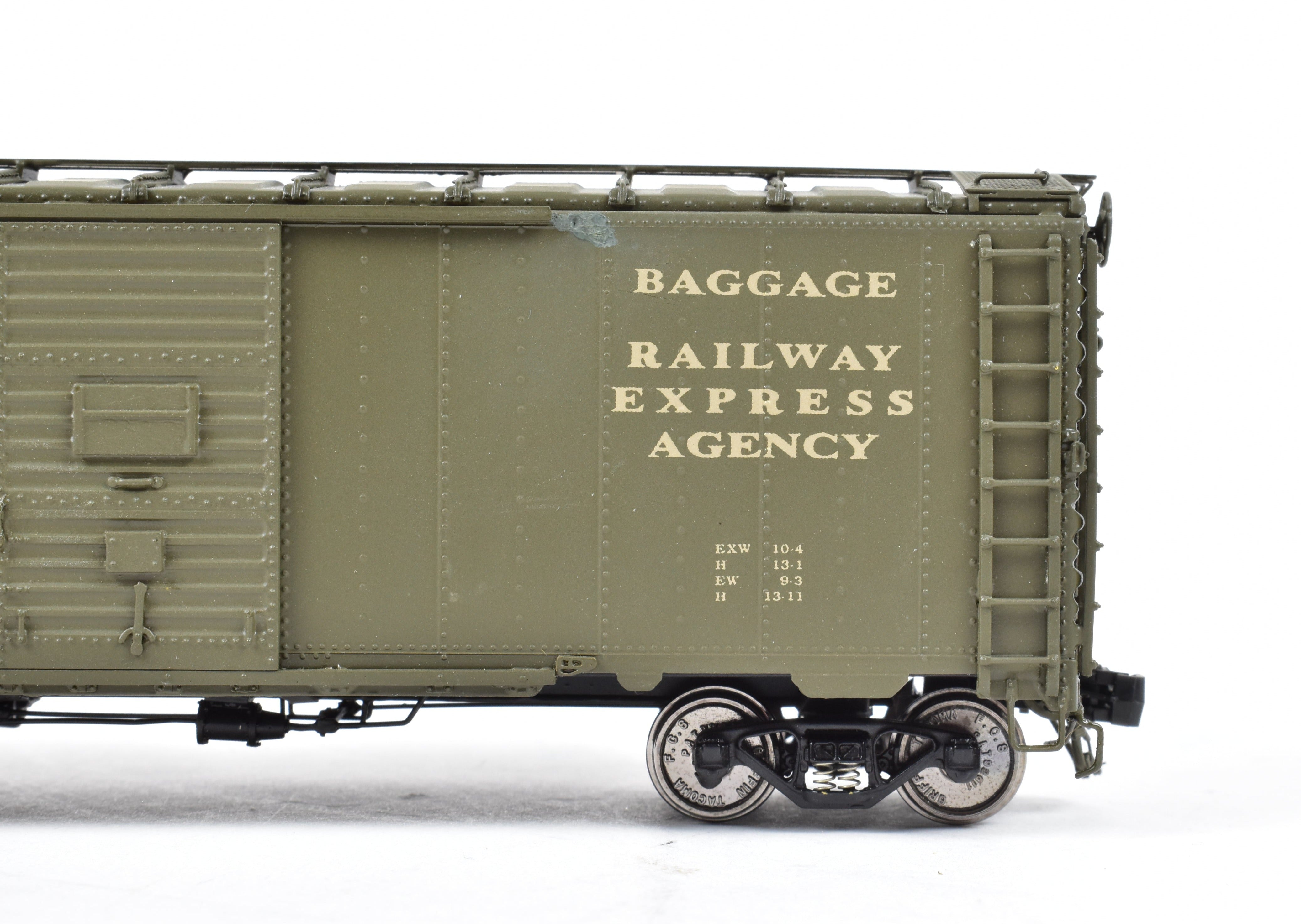 HO Scale Brass Southern Pacific B-50-24 Express Boxcar Model - Beaver Creek SP No. 5749 FP Collector's Edition