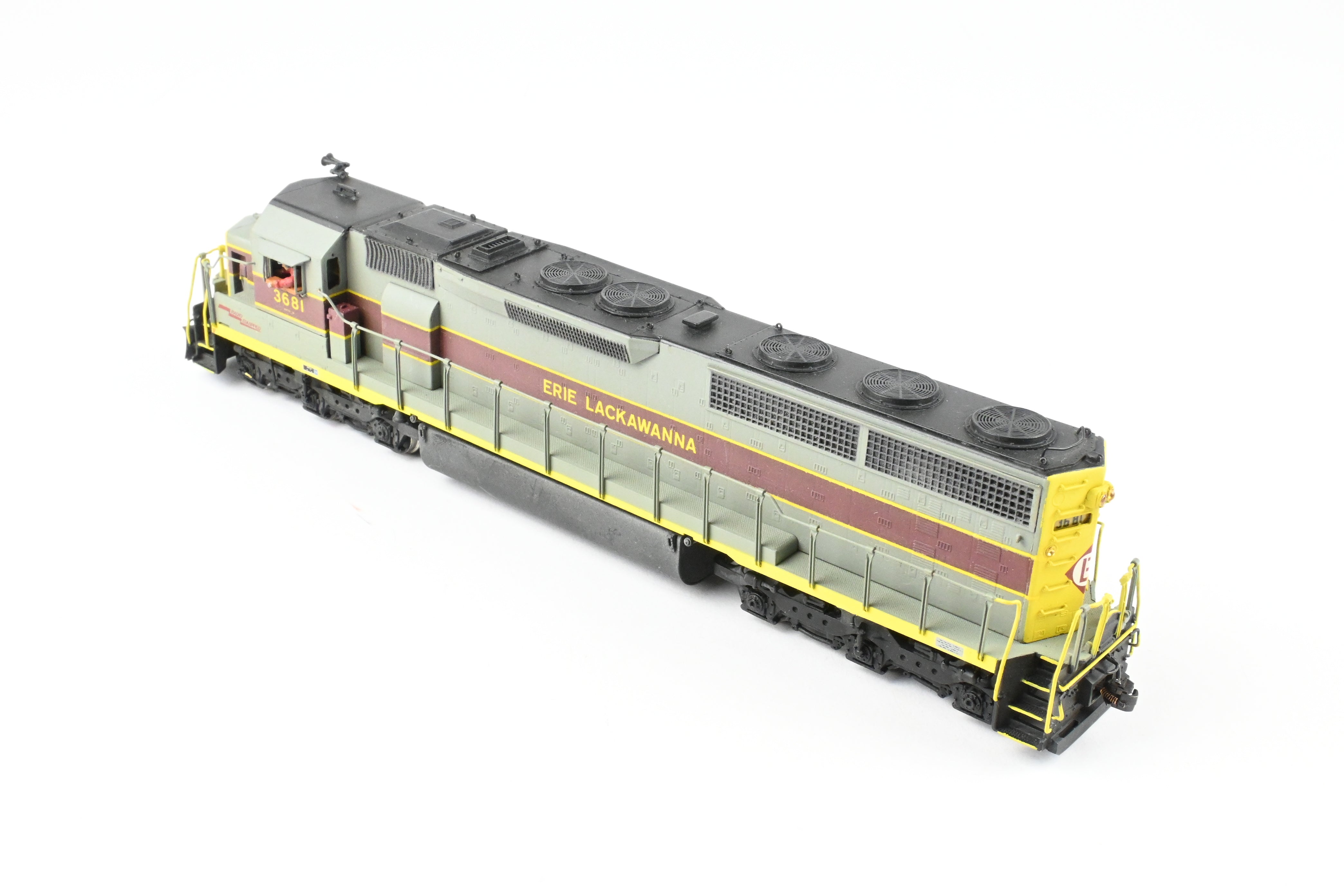 HO Scale Brass Erie Lackawanna EMD SD45 - 2 3600 HP Custom Painted Model