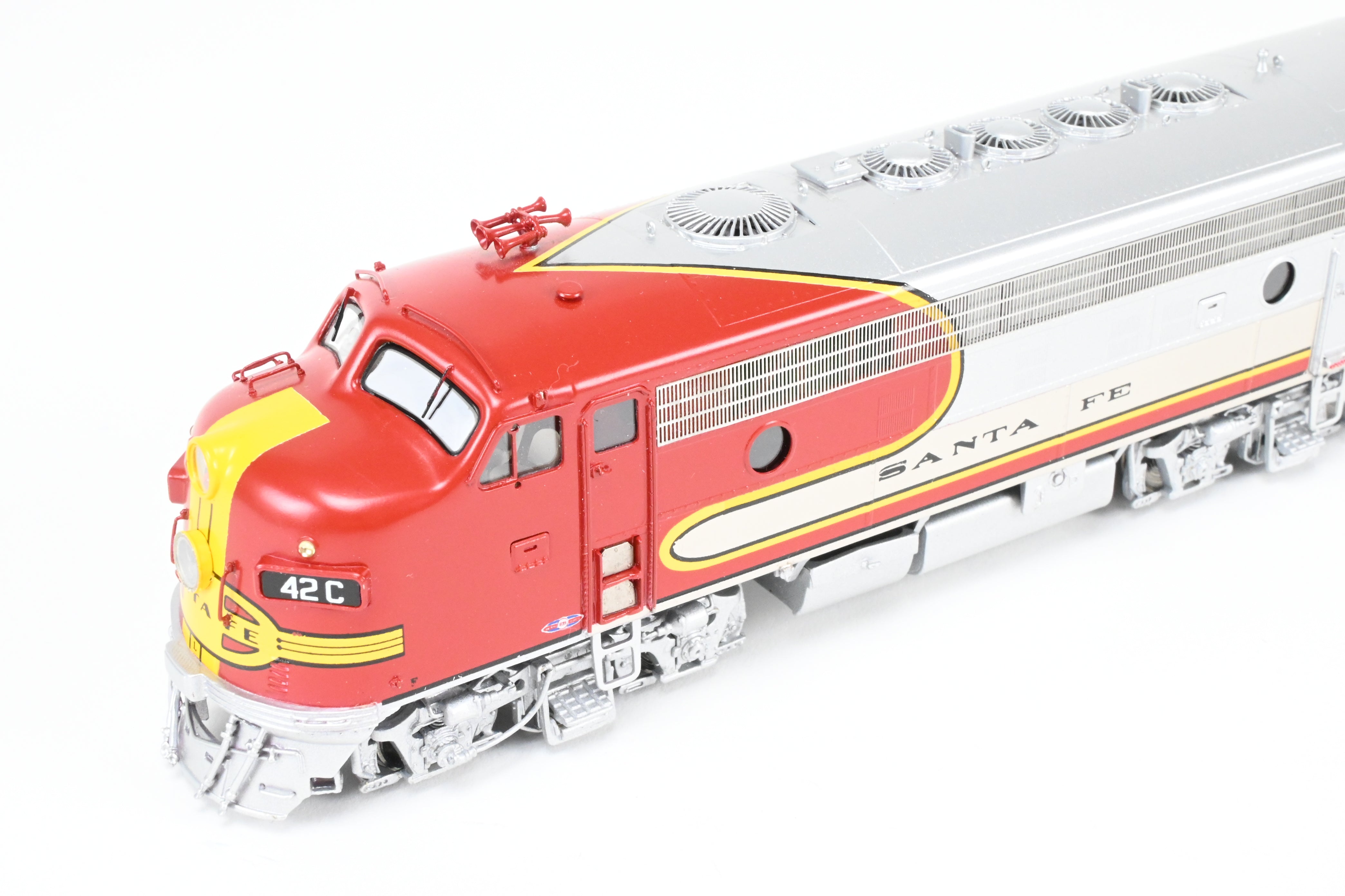 HO Scale Brass Model Train Set - Overland Models Inc. ATSF - Santa Fe EMD F7 A - B - B - A Set #1 (1950's Era FP) with Cars #42L, 42A, 42B, 42C