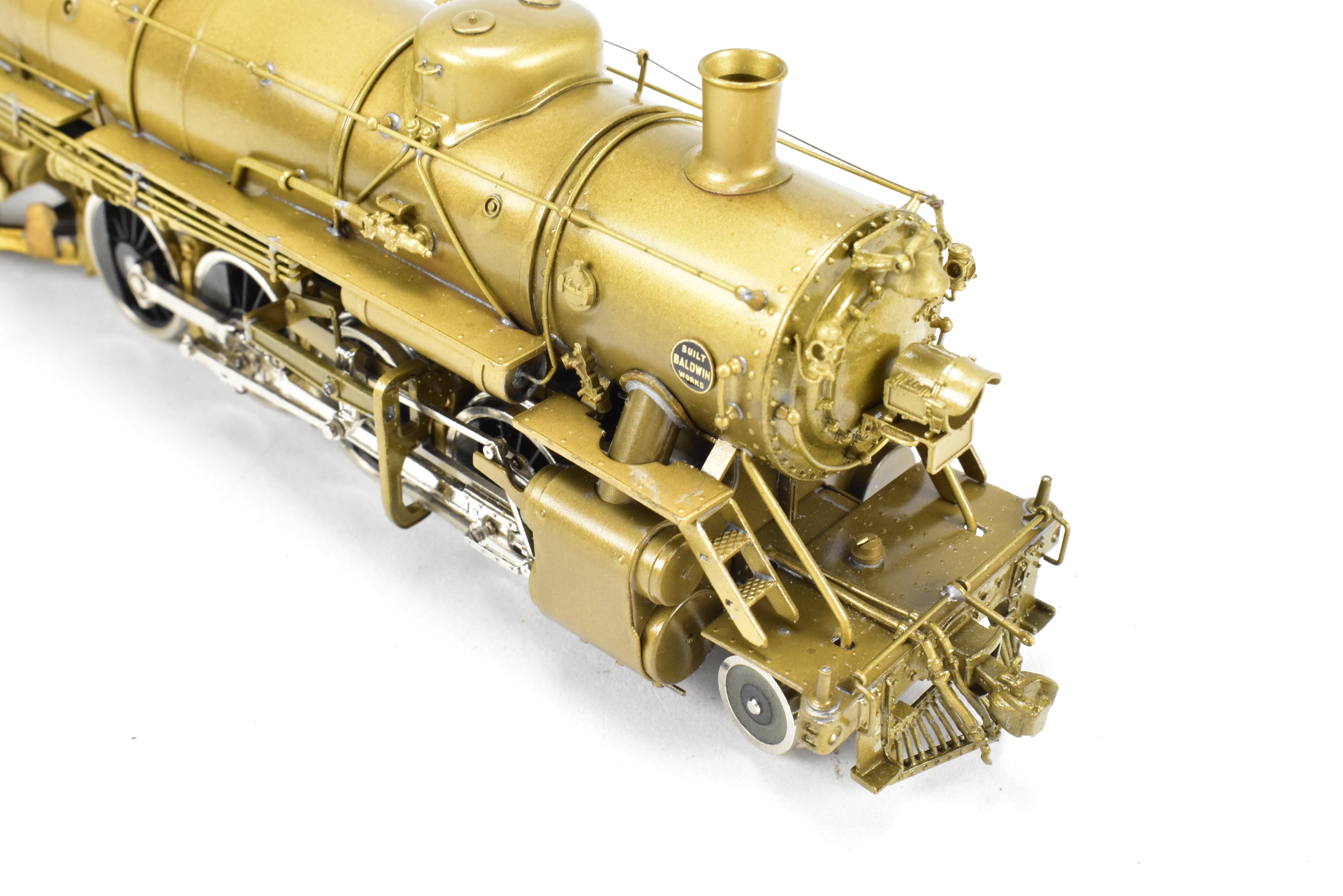 High - Quality HO Scale Brass Pacific Fast Mail (PFM) United States Railway Administration (USRA) 2 - 8 - 2 Light Class Mikado Locomotive Model from 1977 Run, Sold As - Is