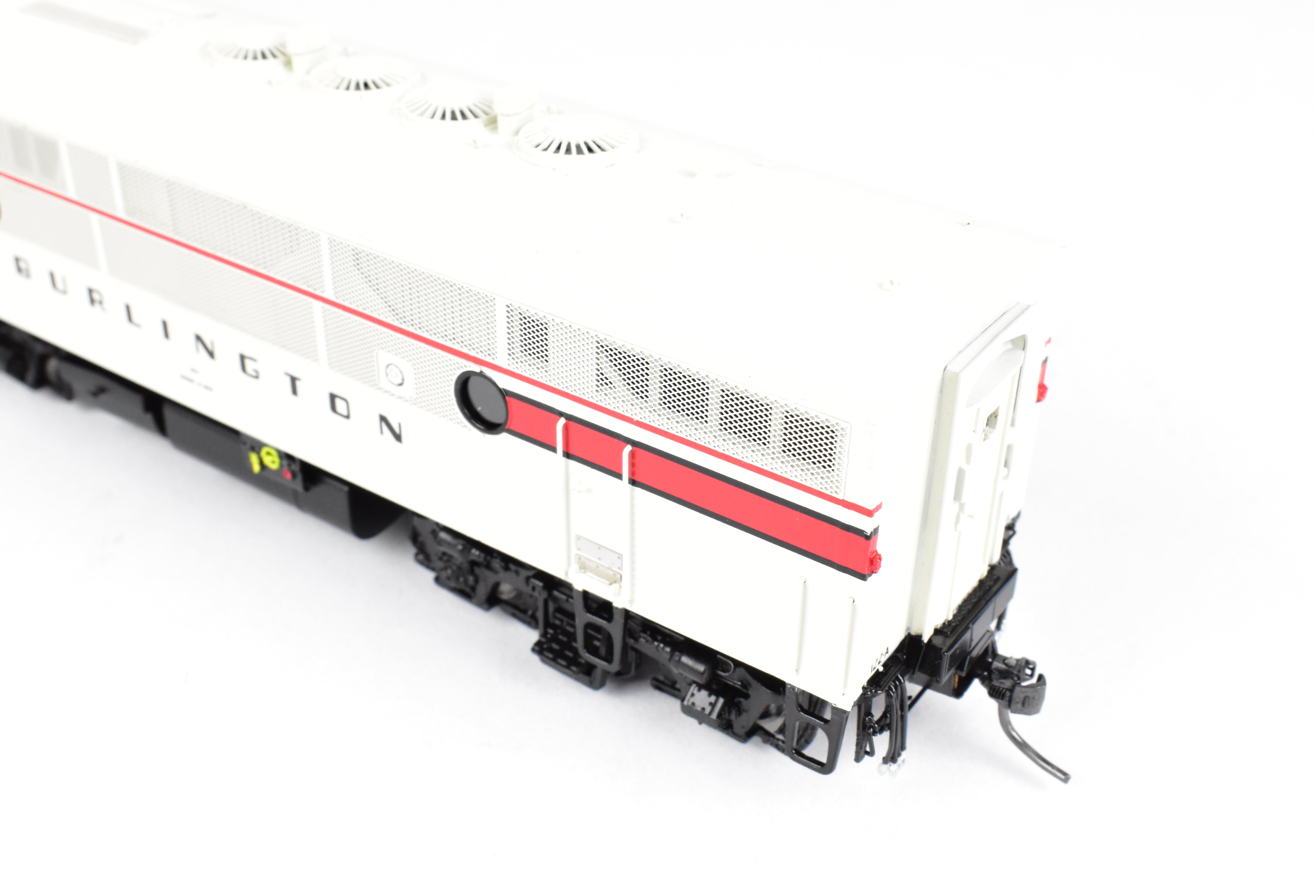 HO Scale Brass DVP Division Point EMD F3 A/A Set Factory Painted 122 - A/124 - D