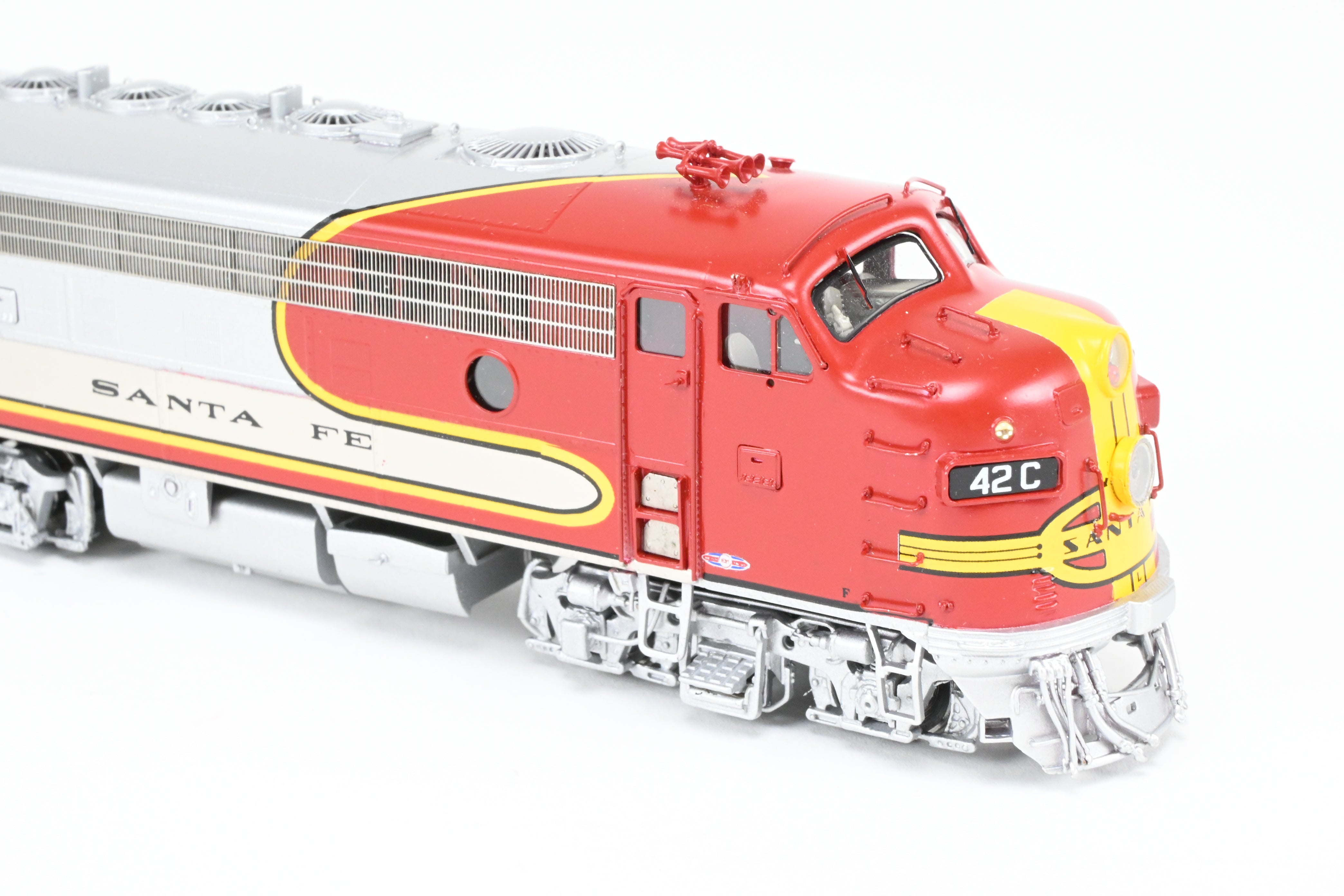 HO Scale Brass Model Train Set - Overland Models Inc. ATSF - Santa Fe EMD F7 A - B - B - A Set #1 (1950's Era FP) with Cars #42L, 42A, 42B, 42C
