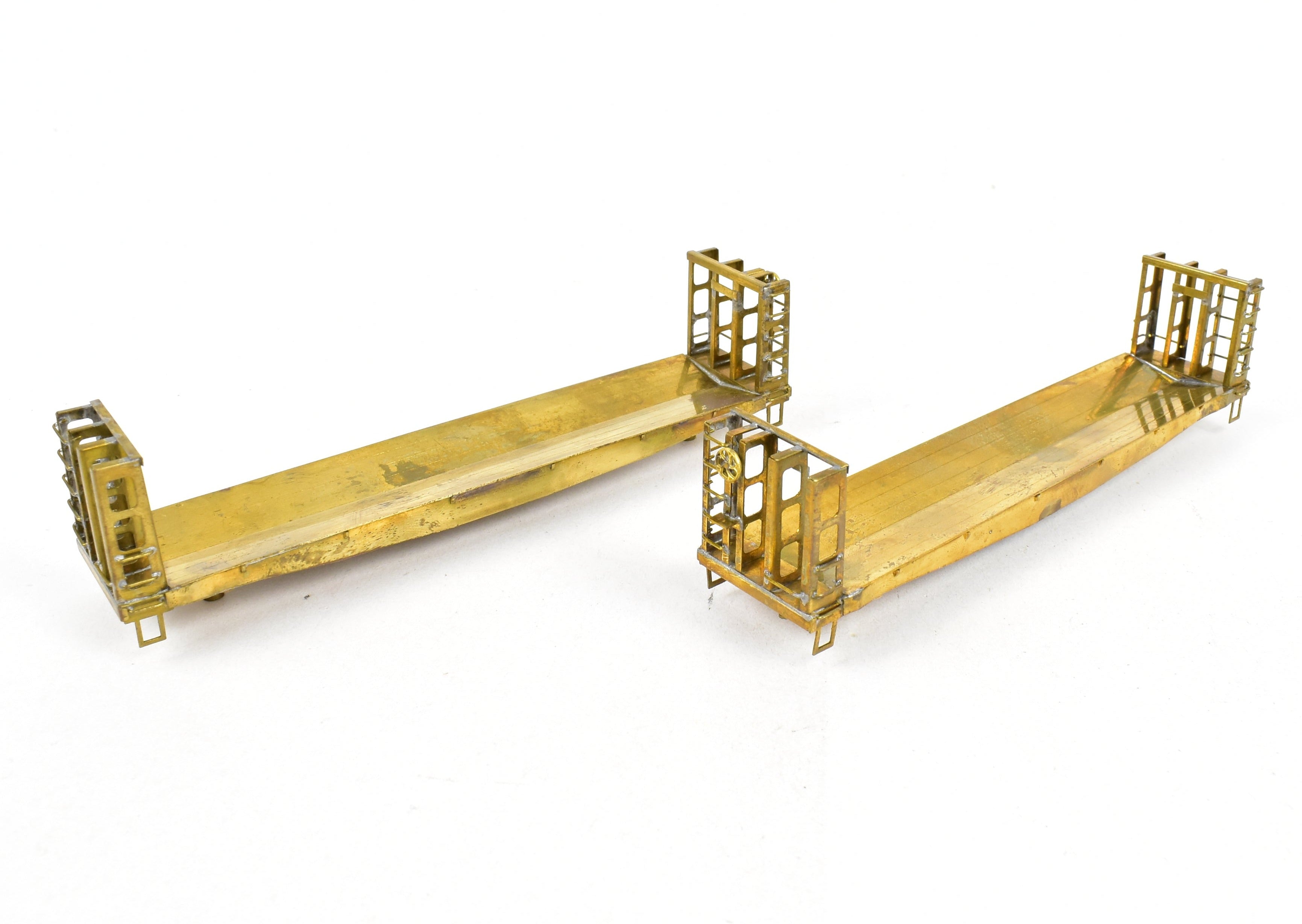 Lot Of 2 HO Brass U.S. Hobbies Beveled Floor Bulkhead Pulpwood Flatcars