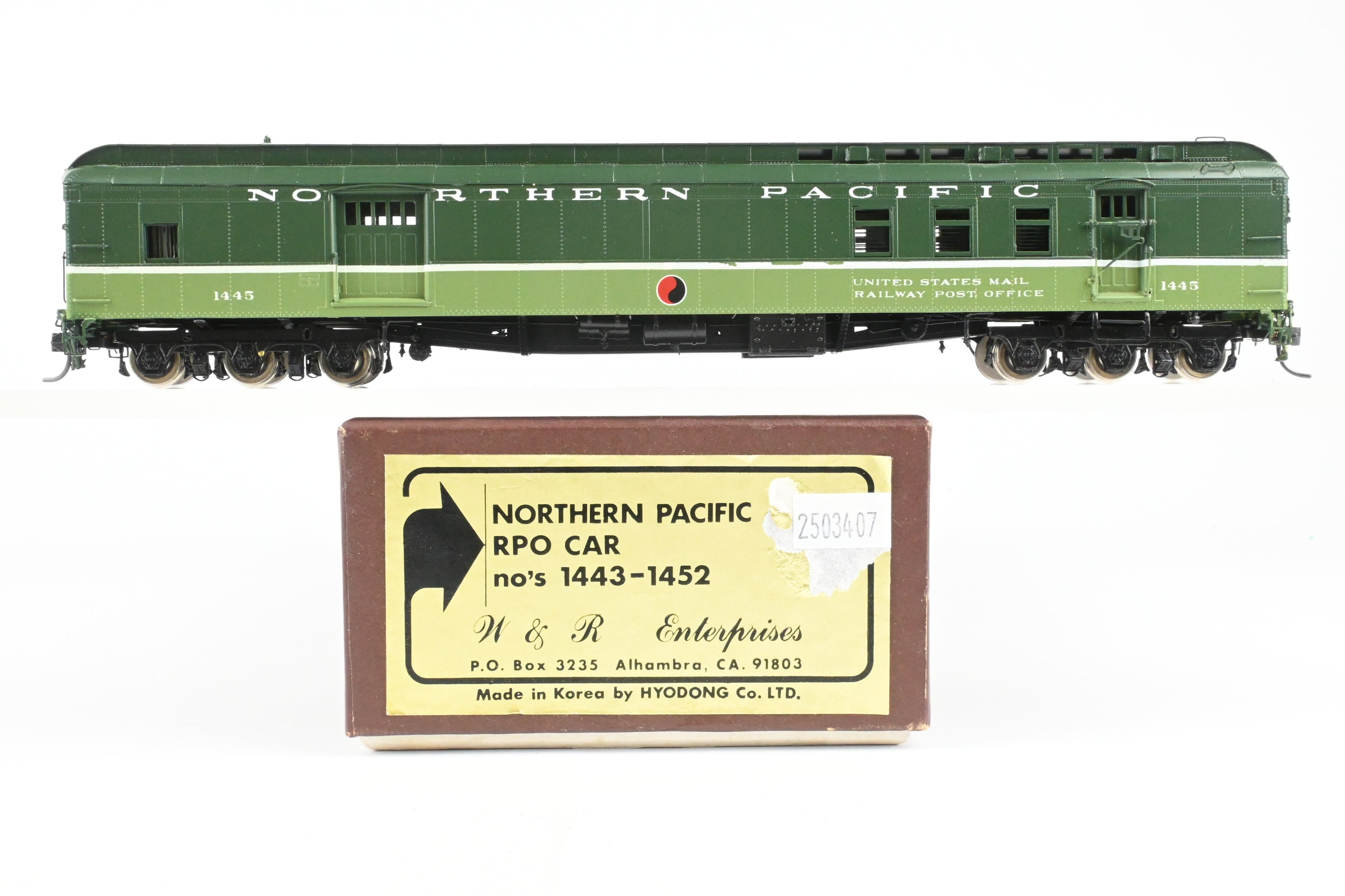 HO Scale Brass Northern Pacific RPO Car Model by W&R Enterprises, Custom Painted in Loewy Style, No. 1435