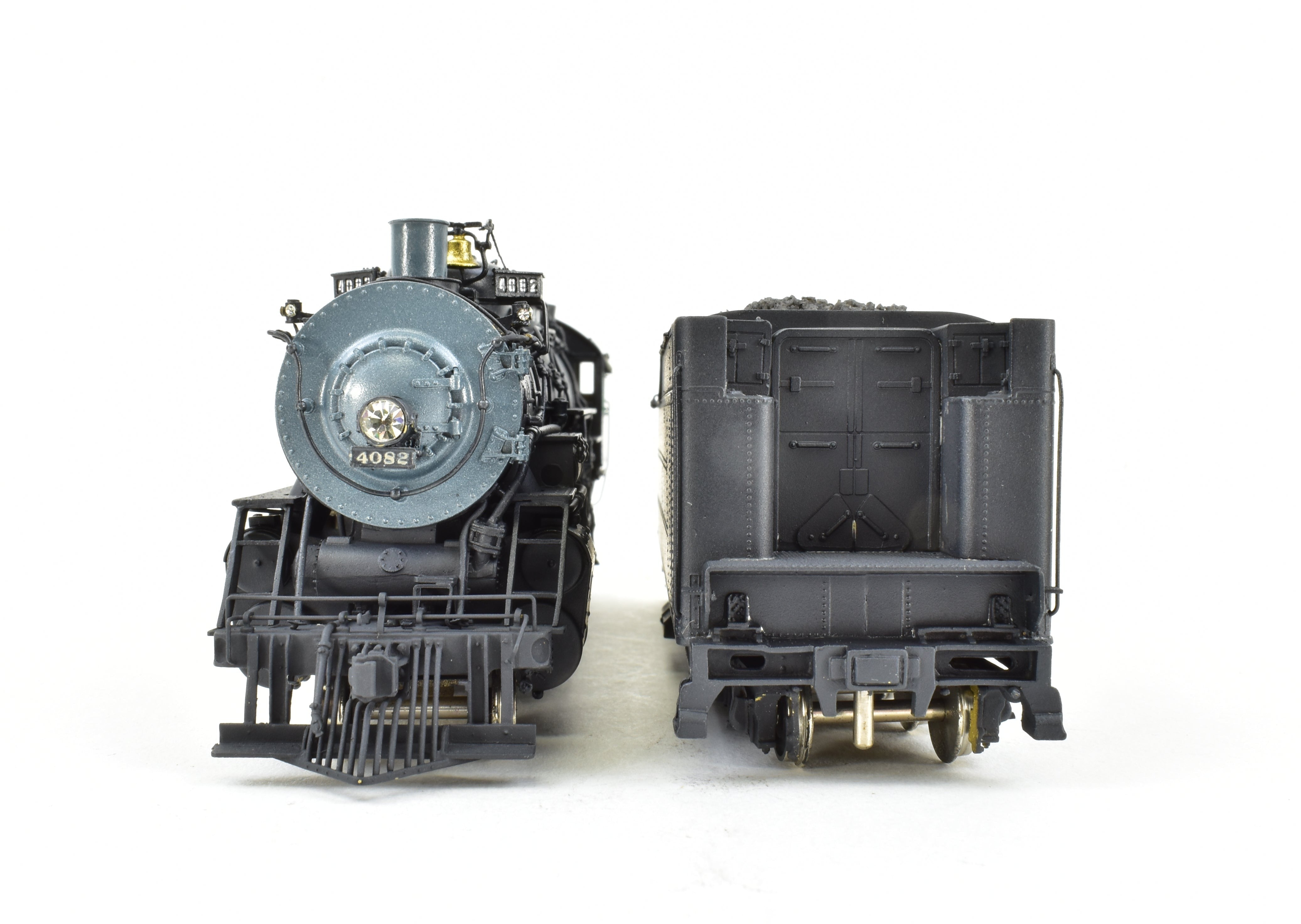 High - Quality HO Scale Brass Steam Locomotive Key Imports ATSF - Santa Fe 2 - 8 - 2 Mikado Pro - Painted Model No. 4082