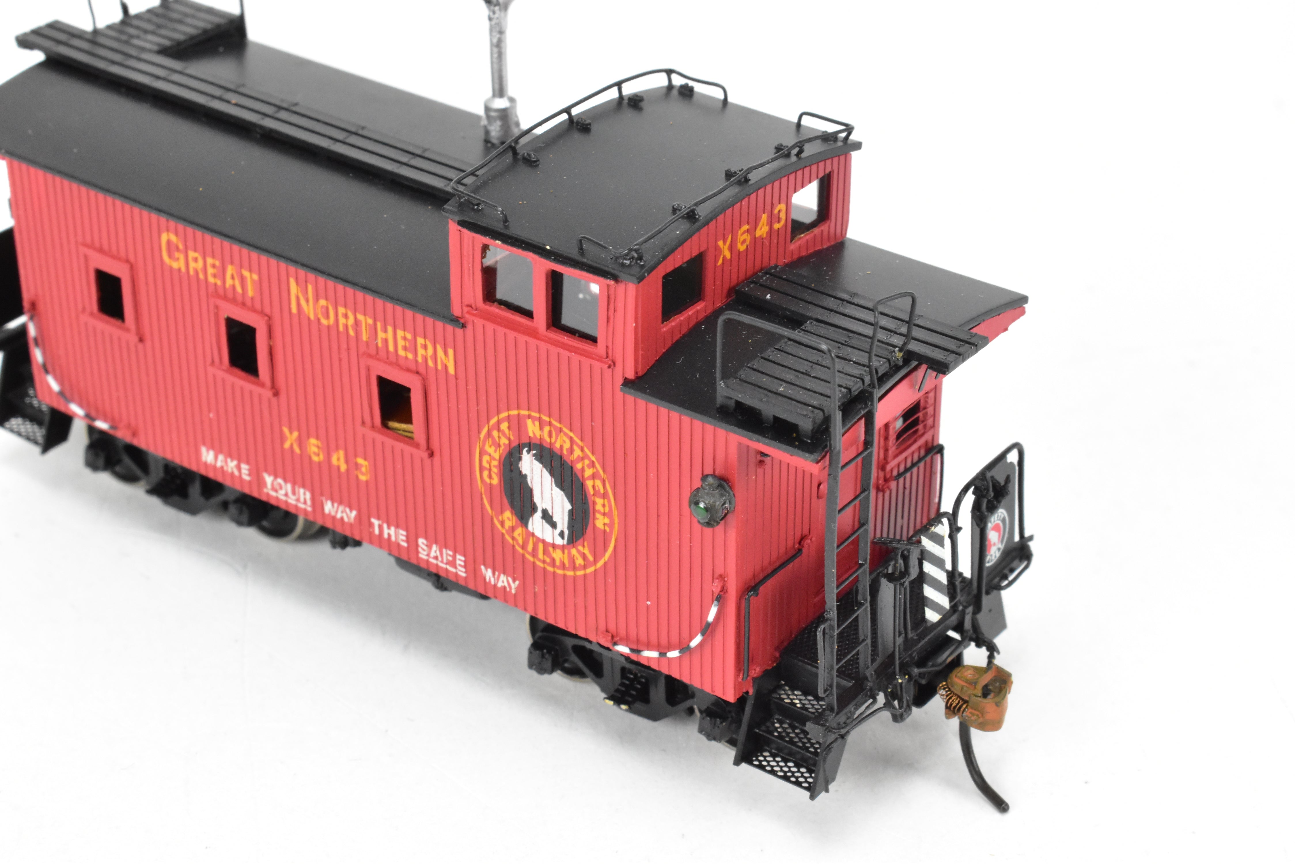 HO Scale Brass American Model Company GN 25-Foot Wood Caboose C/P #X643