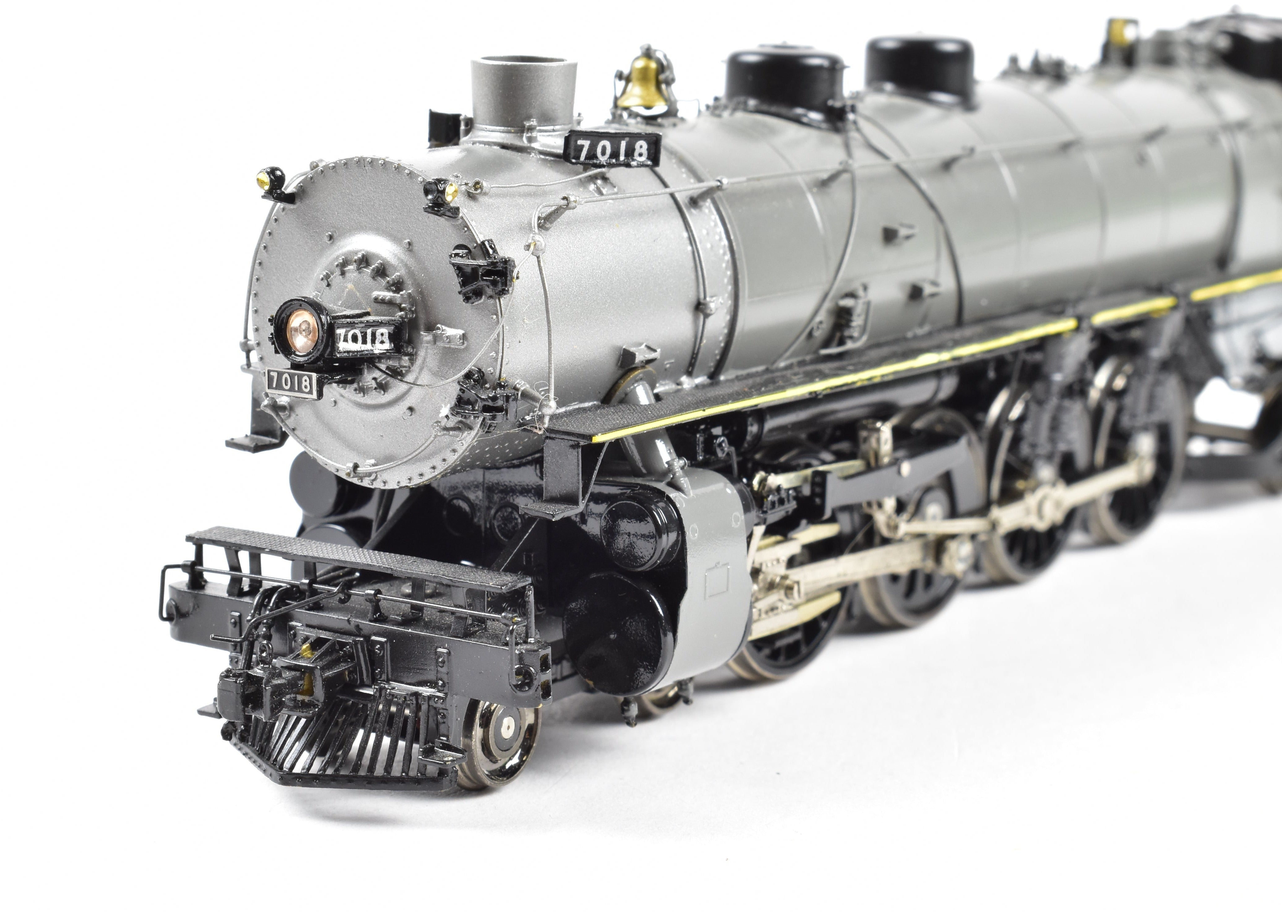 HO Scale Brass OMI UP 4-8-2 F/P TTG Model #7018 with Yellow Stripes