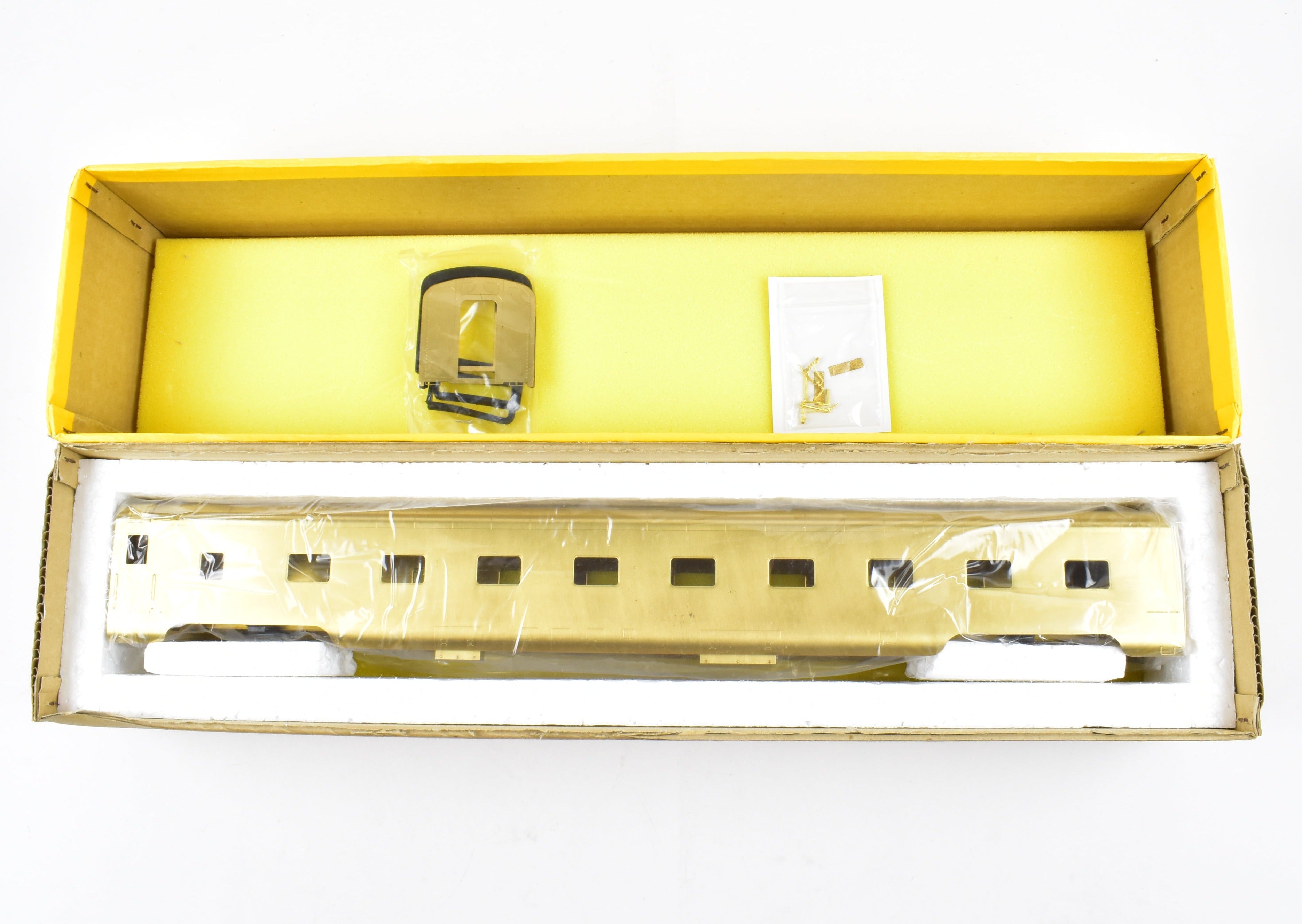 Brass Sunset Models NYC - 1938 'City' Series 17 Roomette Sleeper in O Scale