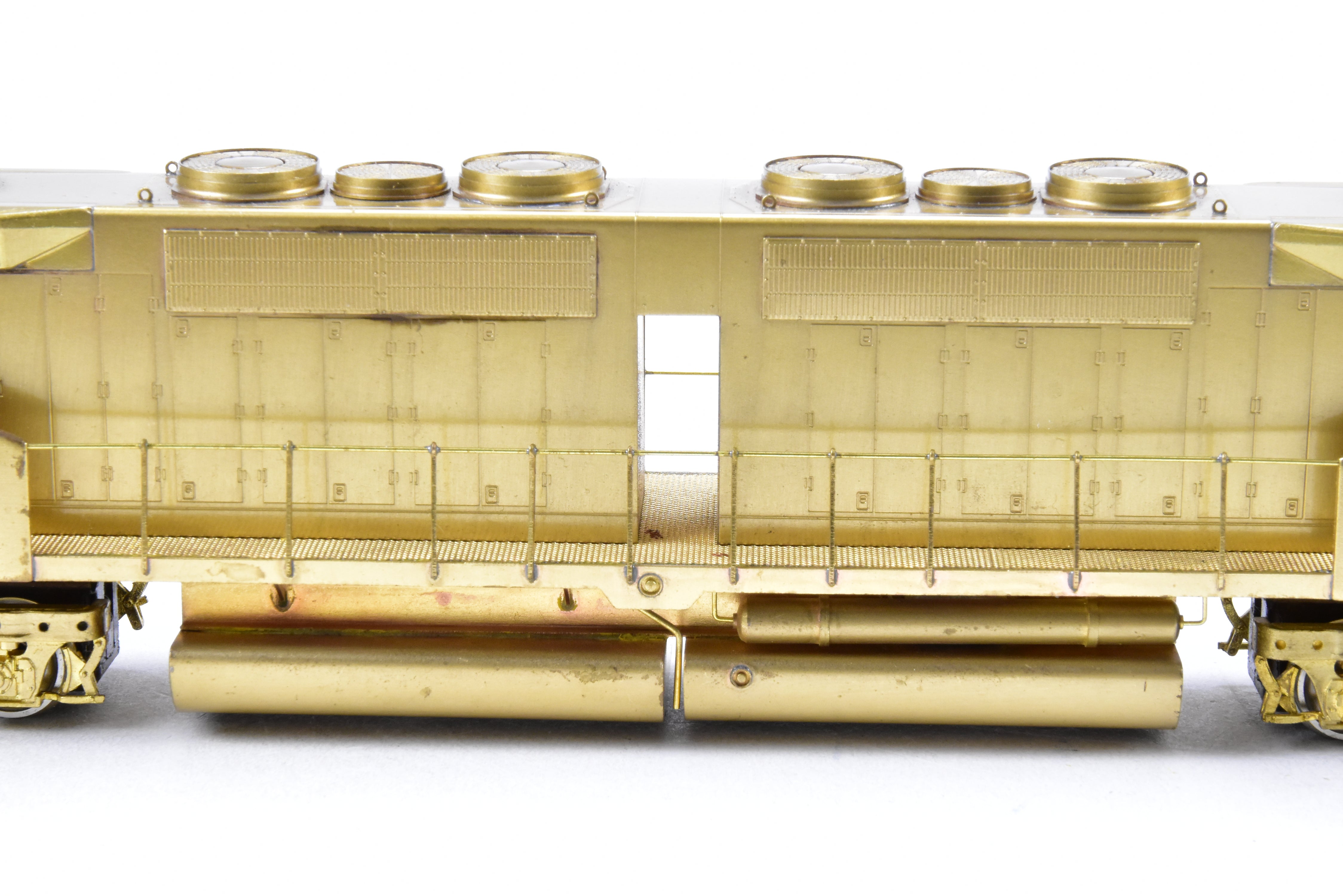 HO Scale Brass ALCO Model Union Pacific (UP) or Southern Pacific (SP) EMD DD - 35B Powered Booster Unit Model Train
