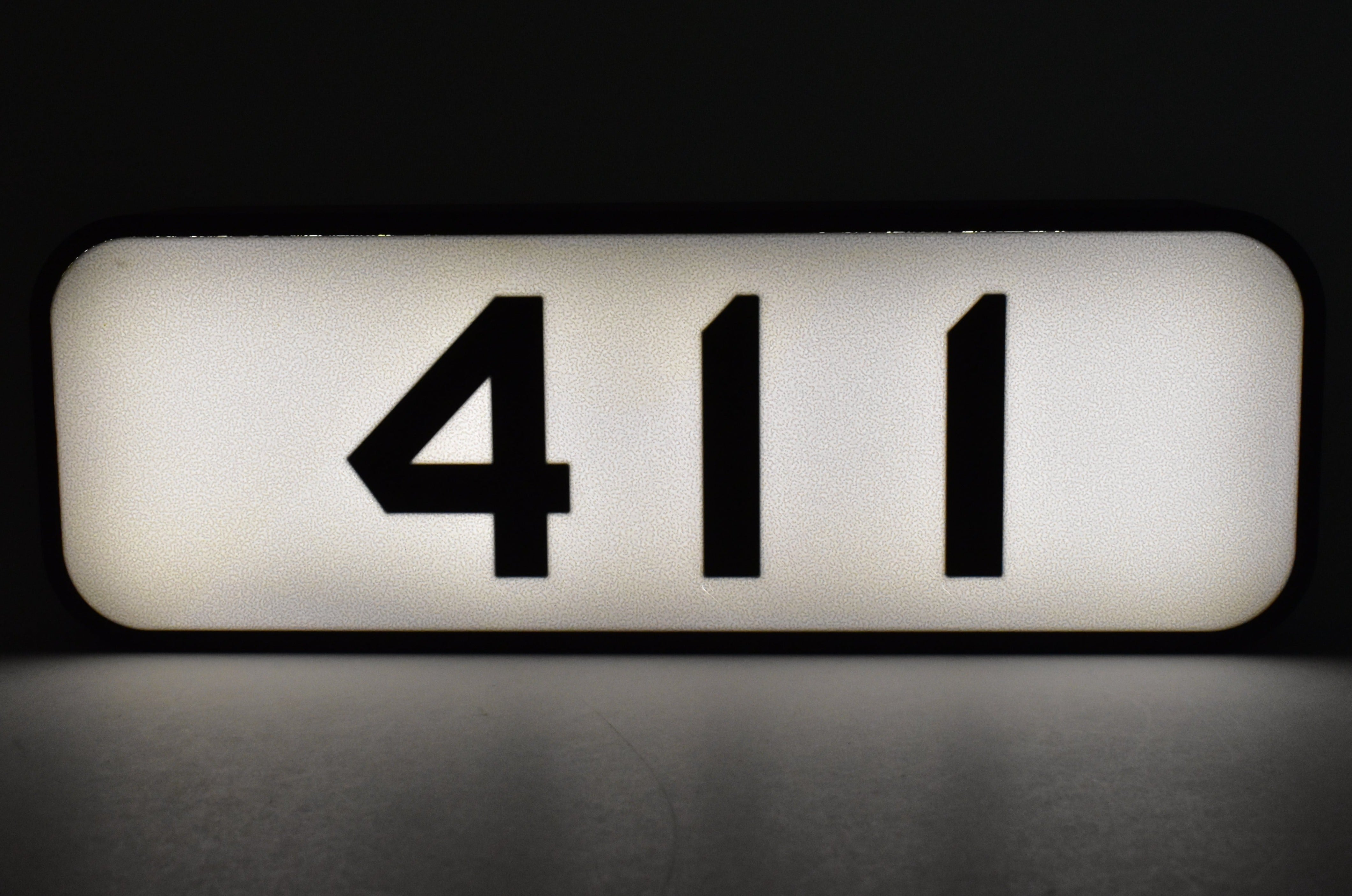 Customizable 3D Printed and Illuminated Sign for C&NW - Chicago & Northwestern #411 Number Board, Ideal for Display