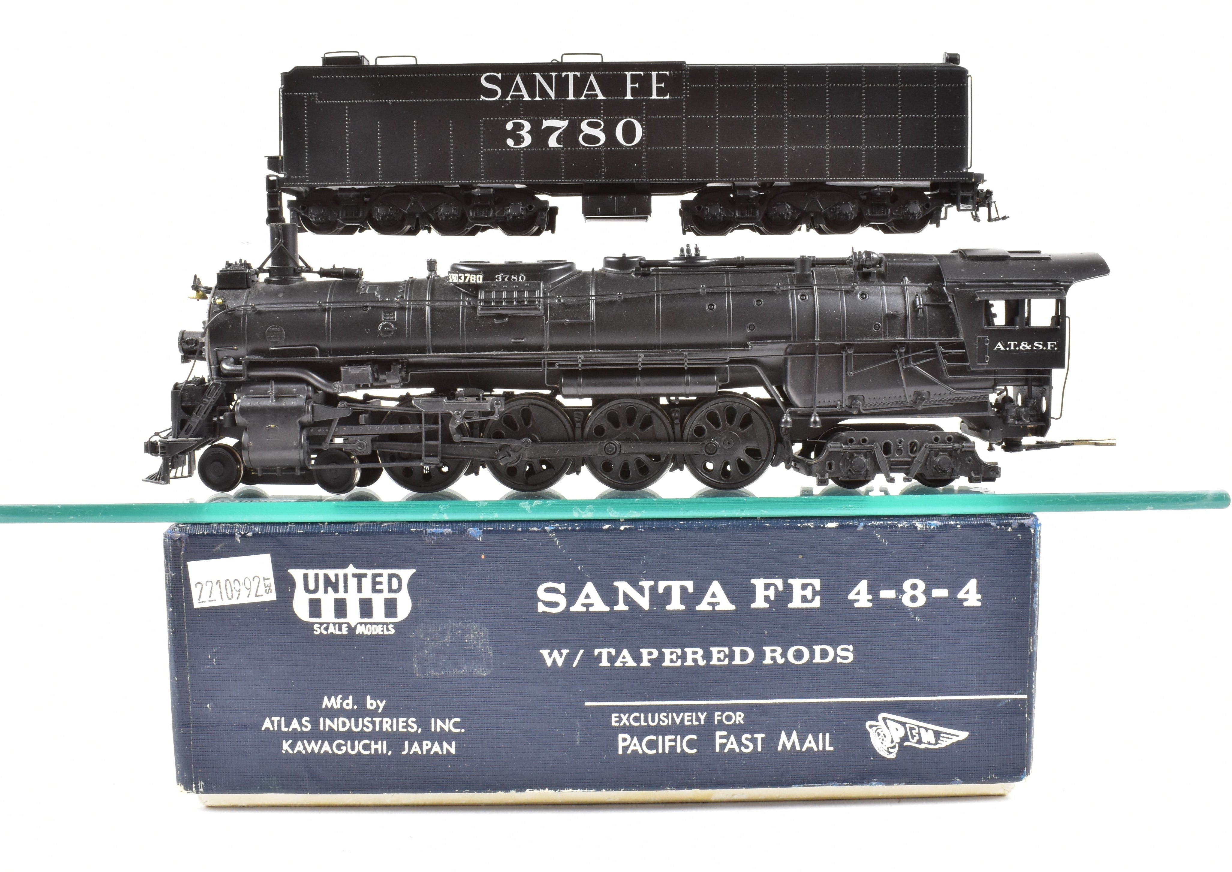 High - Quality HO Scale Brass Model Train CON PFM - United ATSF - Santa Fe 4 - 8 - 4 Northern with Tapered Rods, Custom - Painted Version
