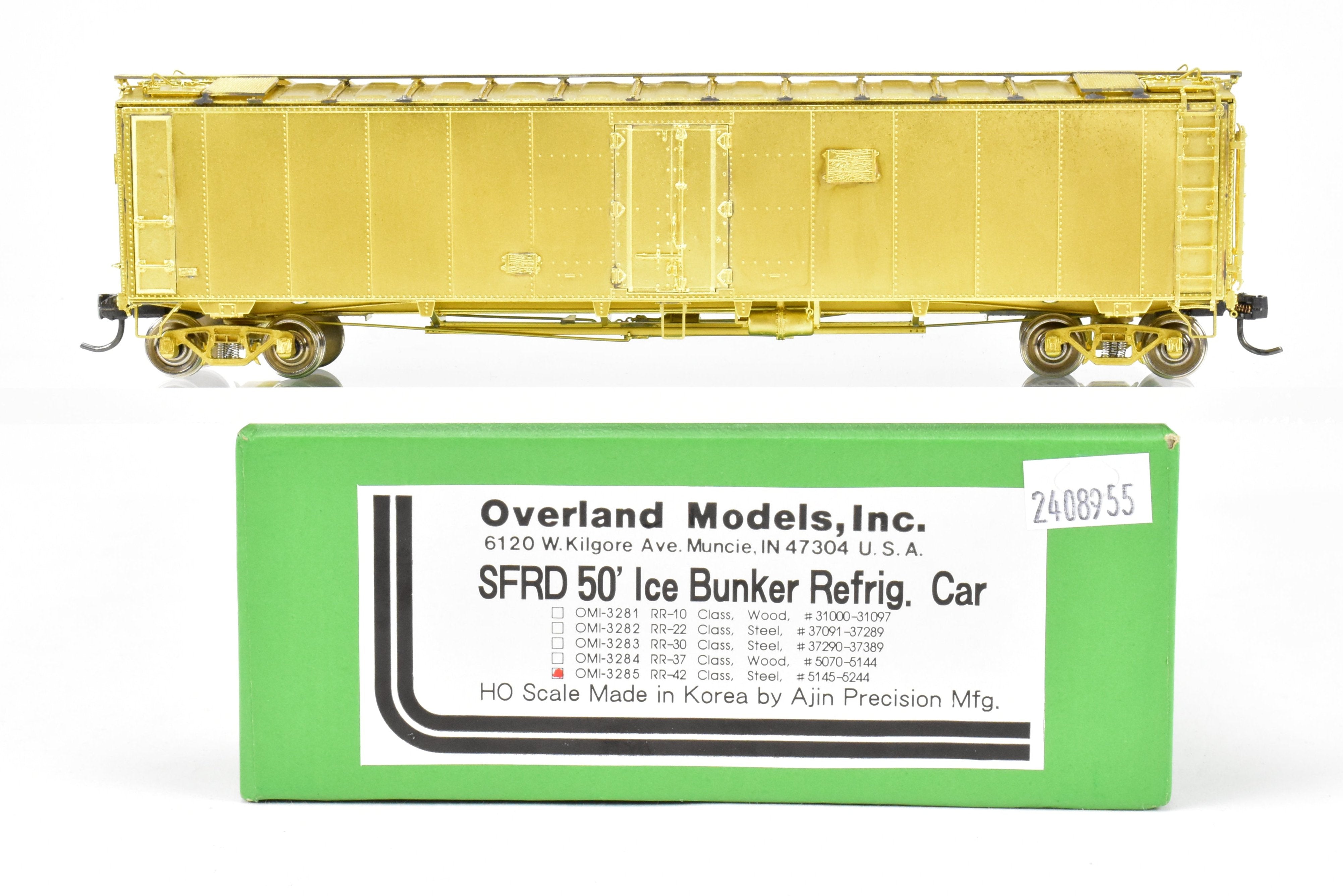 HO Scale Brass Model of ATSF - Santa Fe SFRD RR - 42 Class 50 - Foot Ice Bunker Steel Refrigerator Car by Overland Models, Inc. (OMI)