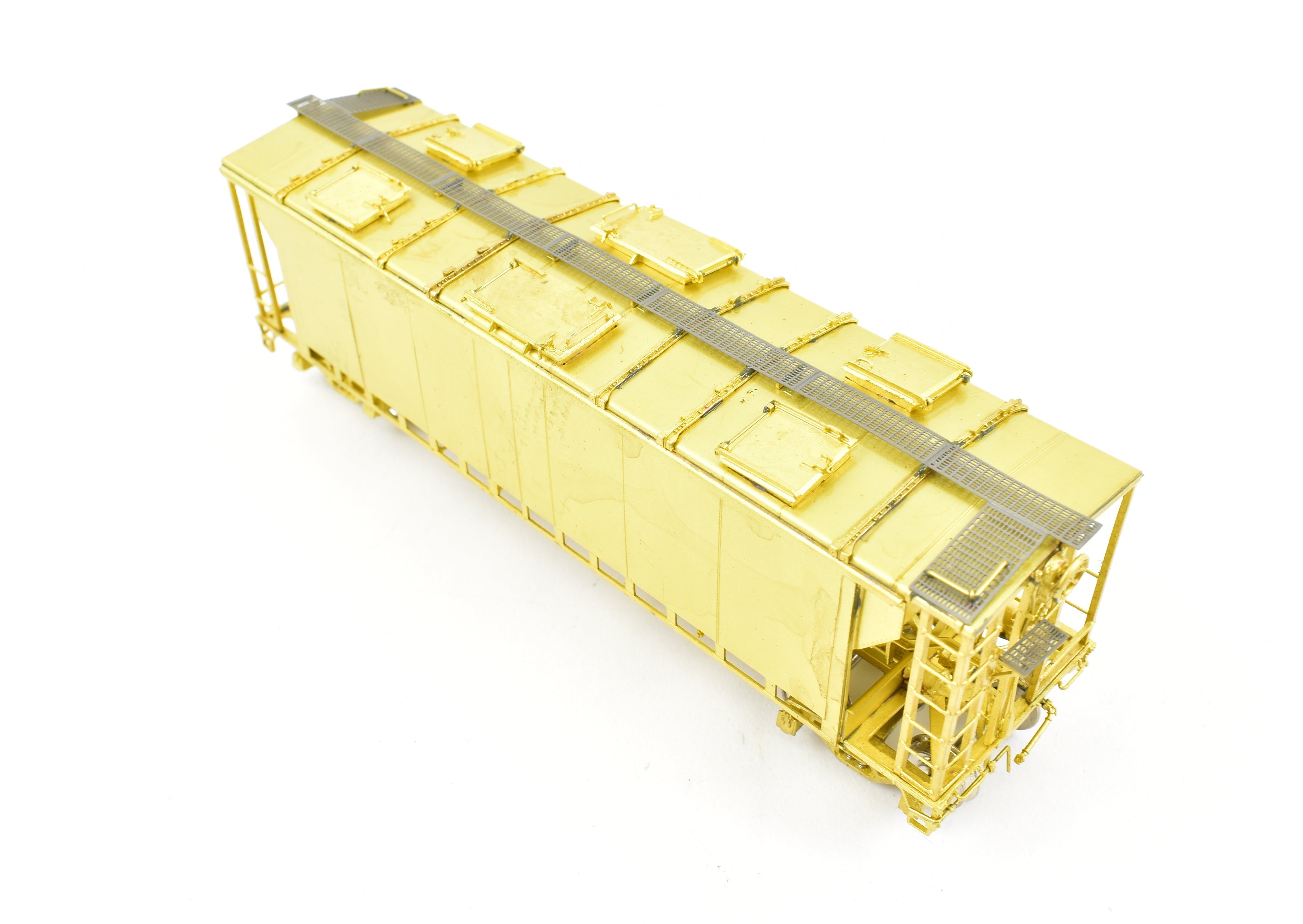 HO Scale Brass OMI - Overland Models, Inc. Canadian National Railway (CNR) Slab Side Covered Hopper Model Train Car