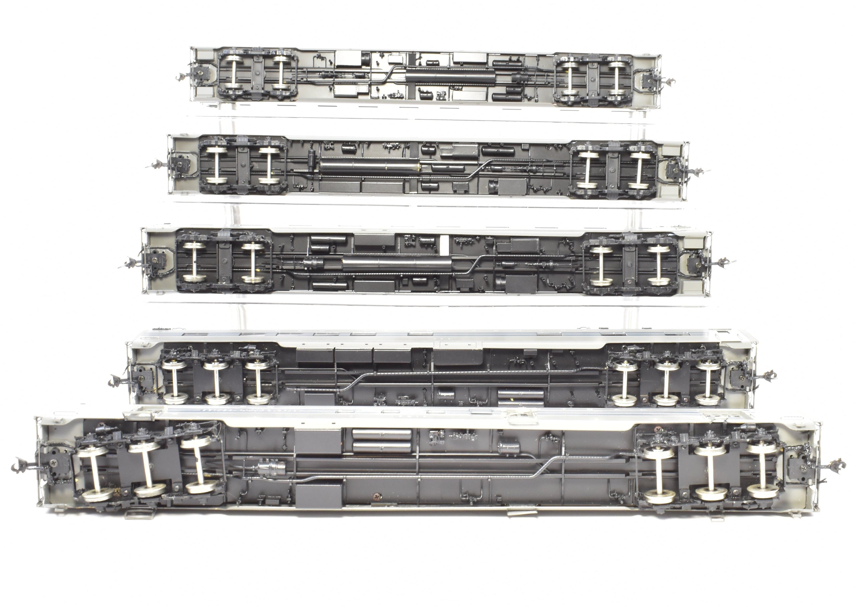 HO Scale Brass Passenger Car Set - Challenger Imports NYC - New York Central 1940 20th Century Limited 10-Car Passenger Train Collection