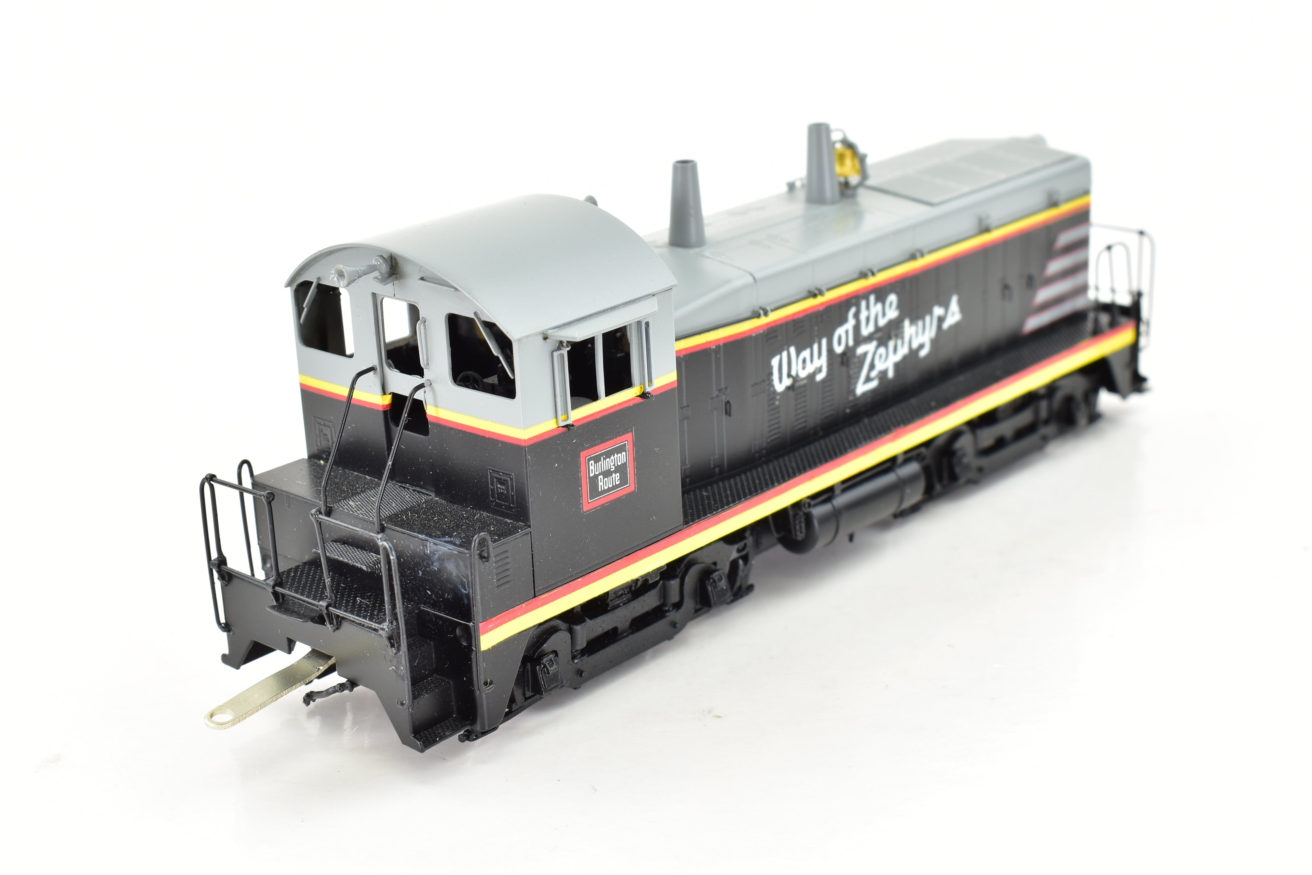 HO Scale Brass Oriental Limited CB&Q Burlington Route EMD TR-2 Cow and Calf Switcher Set