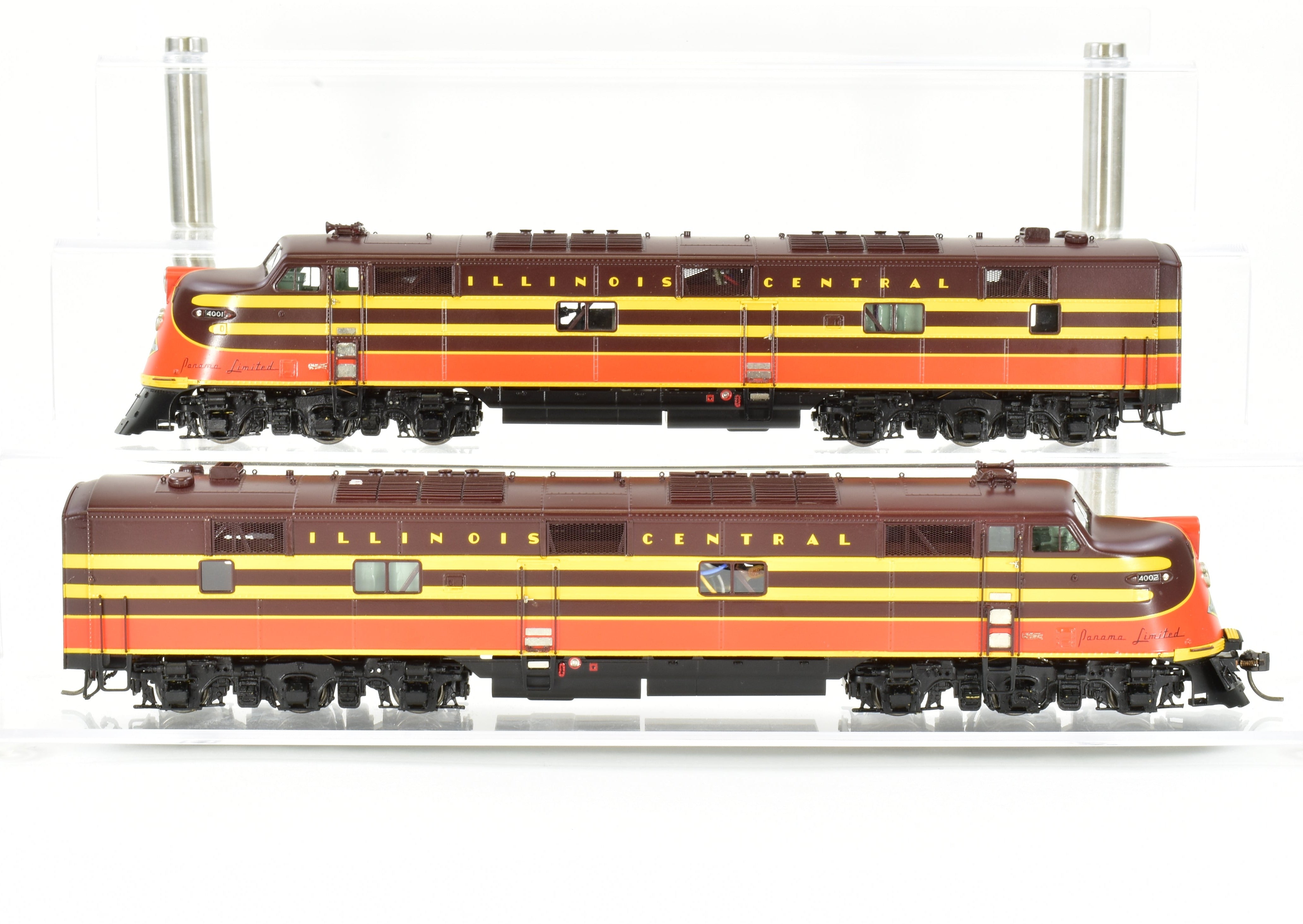HO Scale Brass Model Train Set - Railway Classics Illinois Central 1942 Panama Limited 10-Car Set with EMD E6 AA Set F/P, Featuring ESU DCC & Sound System