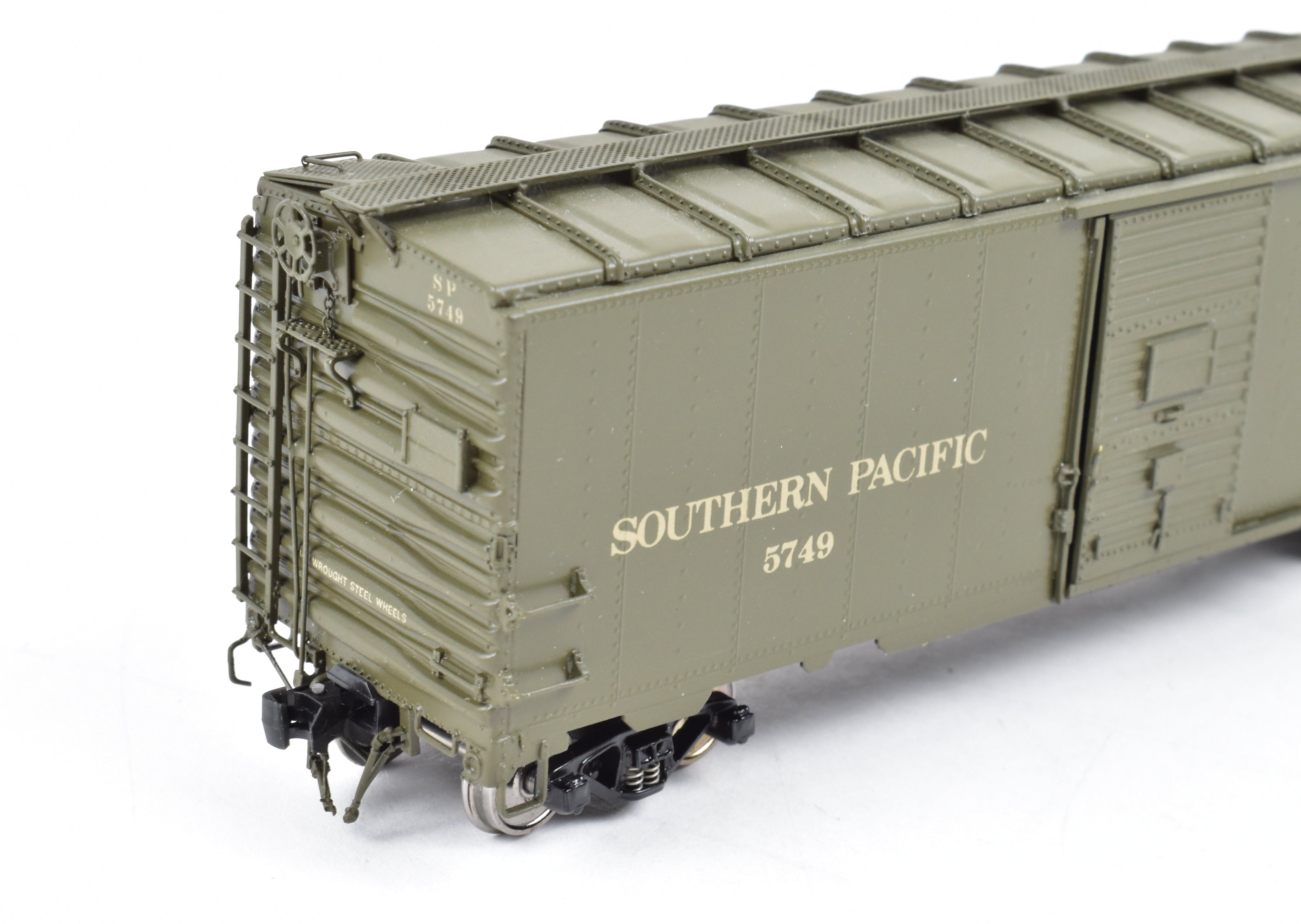 HO Scale Brass Southern Pacific B-50-24 Express Boxcar Model - Beaver Creek SP No. 5749 FP Collector's Edition