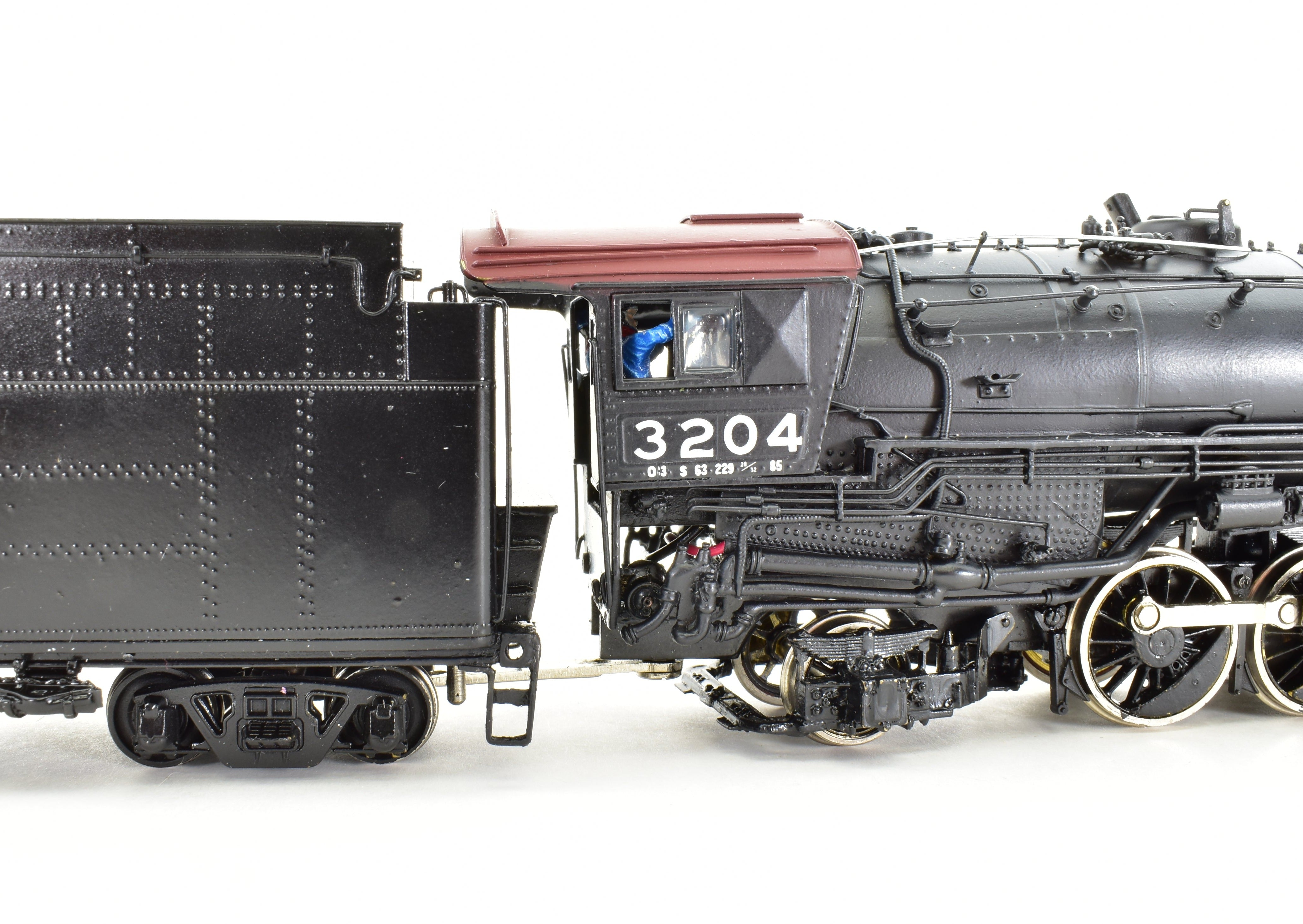 HO Scale Brass OMI - Overland Models GN - Great Northern O - 3 USRA Heavy 2 - 8 - 2 Custom Painted Model Train in ReBoxx Packaging