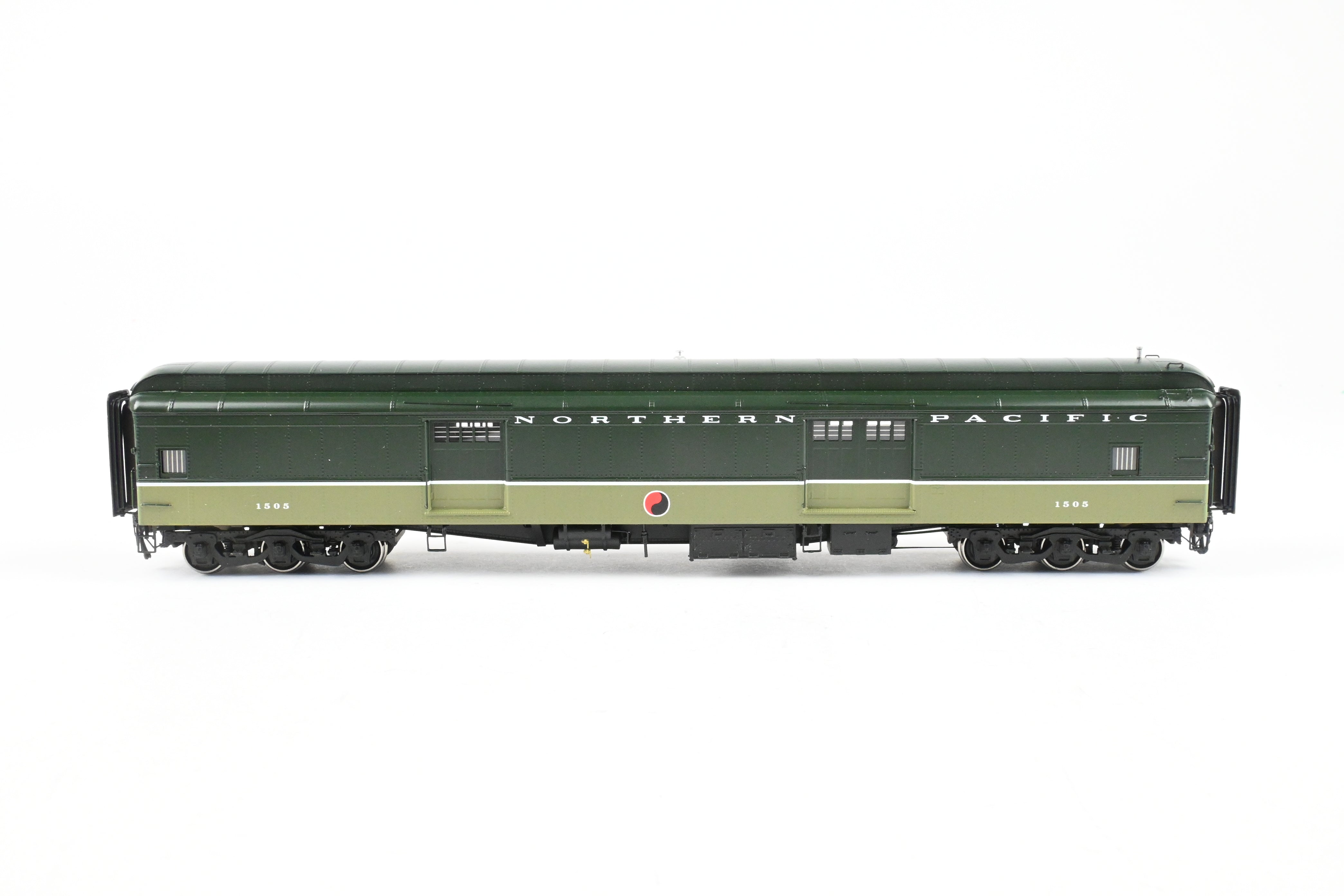 HO Scale Brass Northern Pacific Baggage Car No. 1505 by W&R Enterprises, Factory Painted Loewy