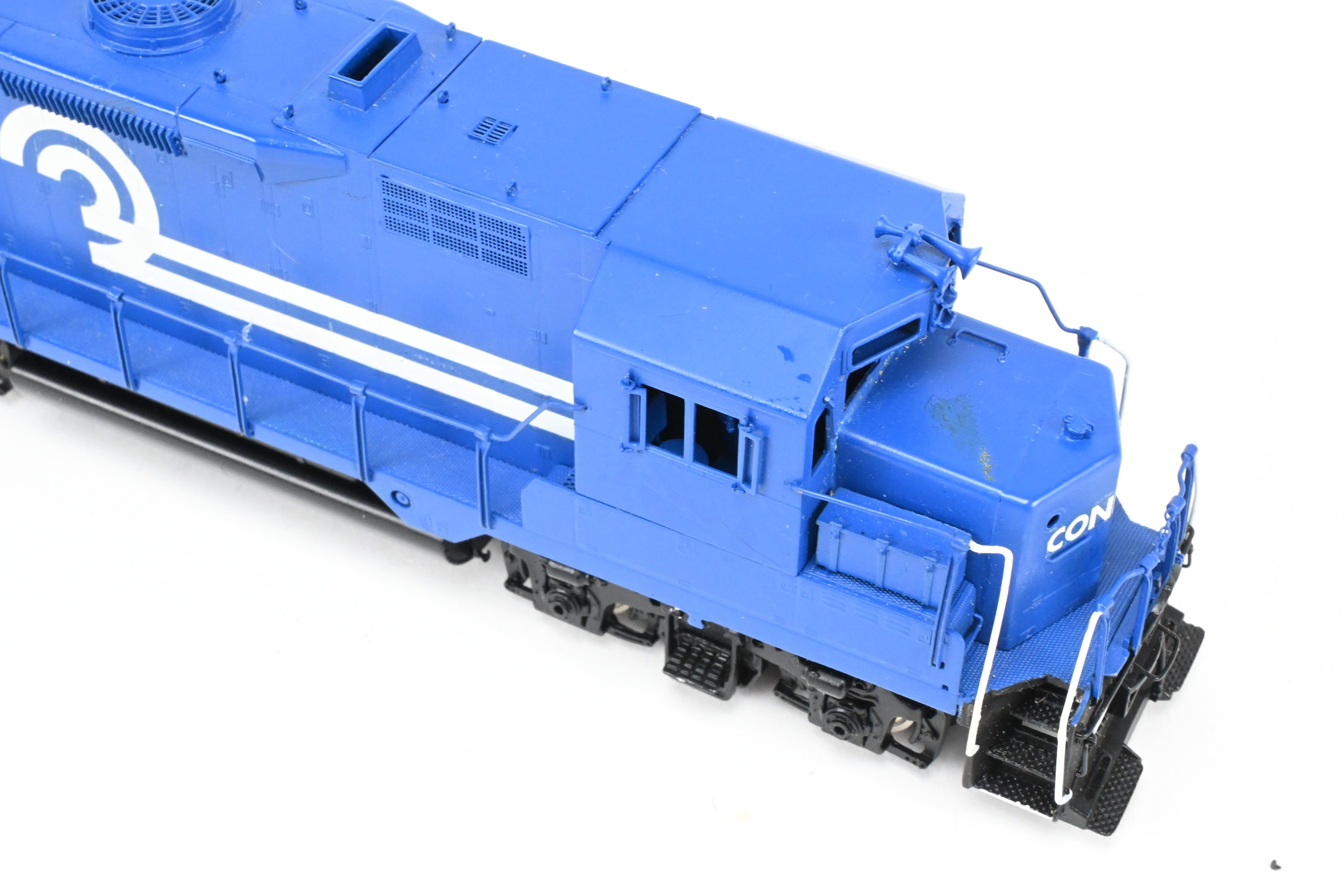 HO Scale Brass Conrail EMD GP35 2500HP Low Hood Model by Oriental Limited