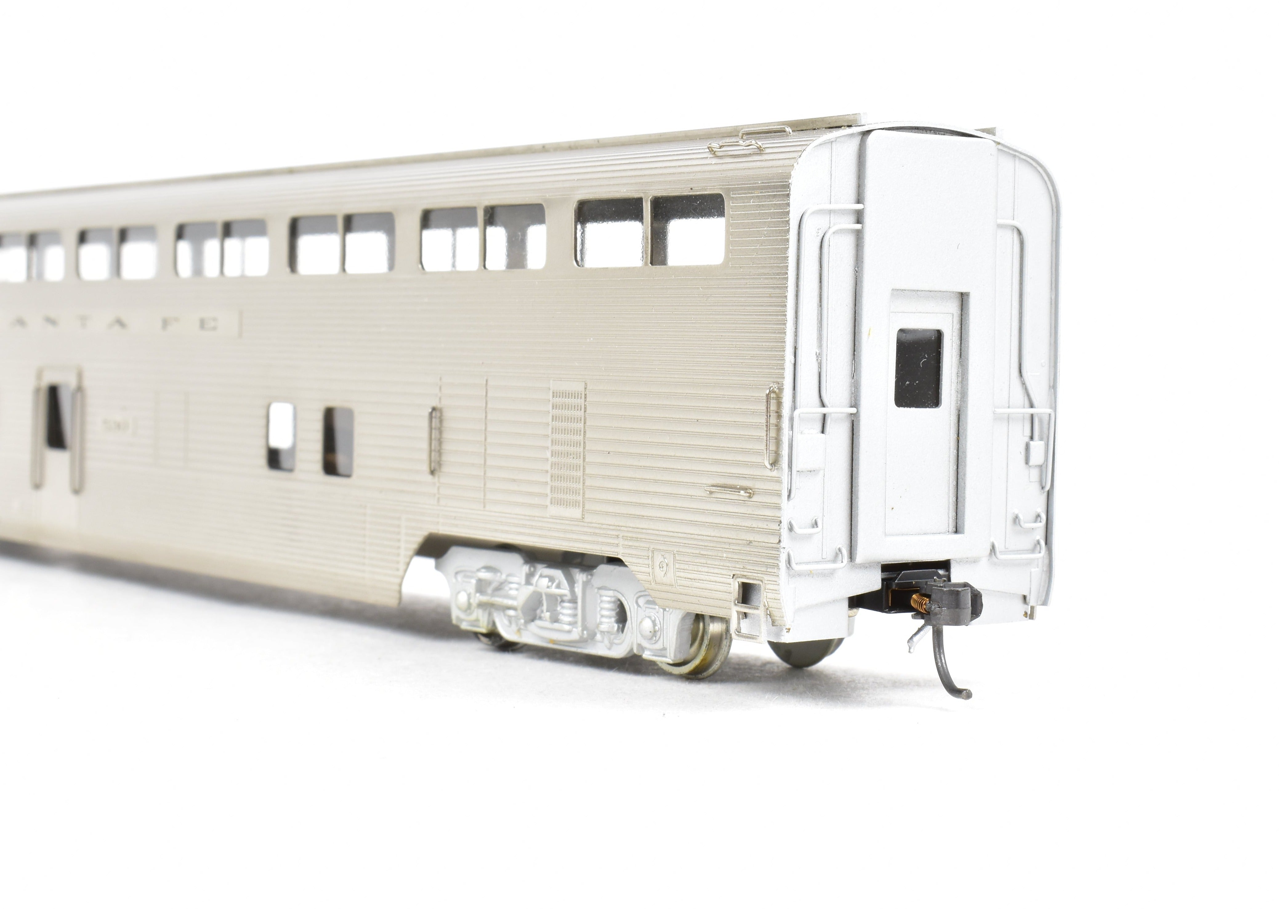 HO Brass Hi - Country Brass ATSF Santa Fe 500 Series High - Level Chair Car