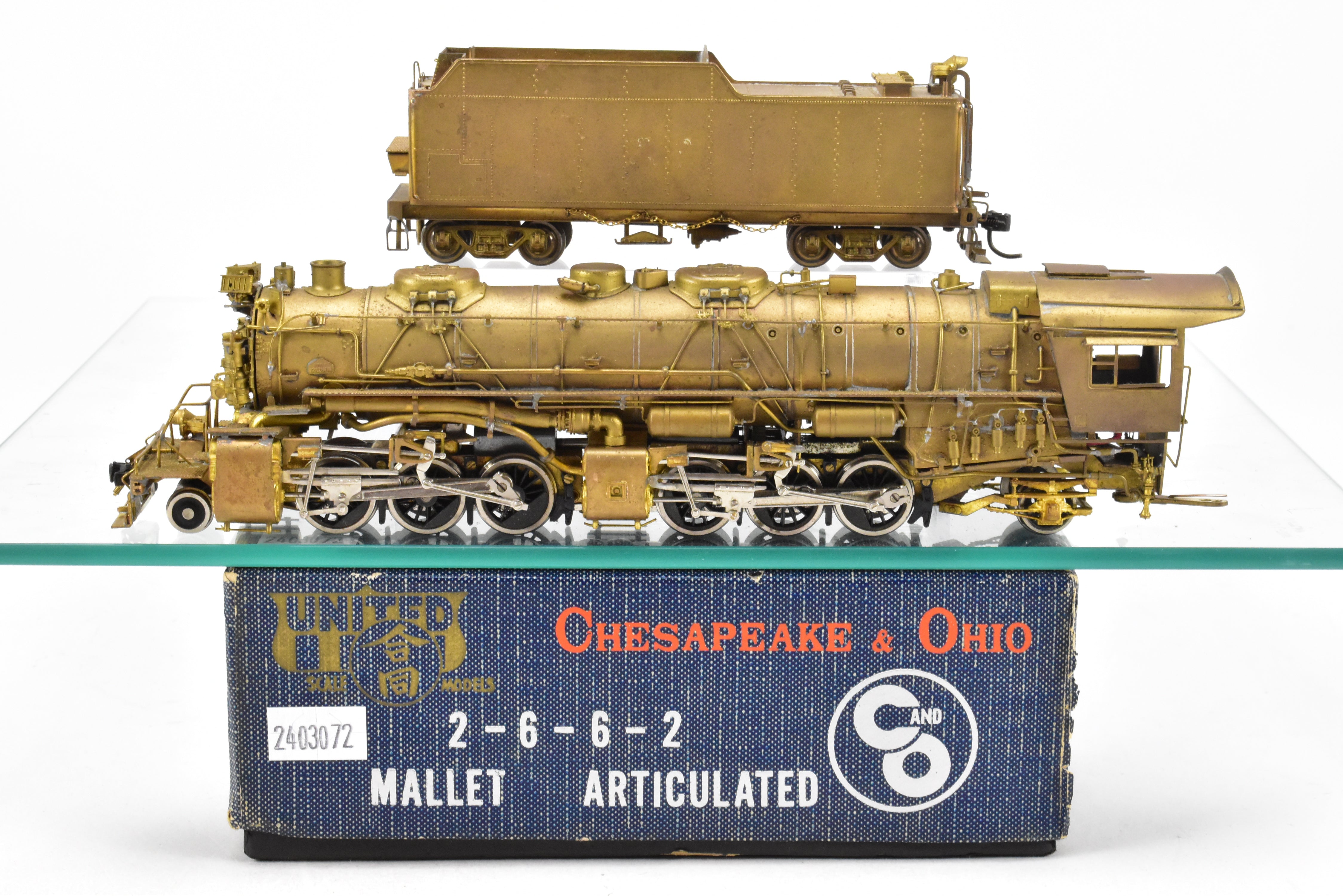 High - Quality HO Scale Brass Pacific Fast Mail (PFM) Model of United C&O - Chesapeake & Ohio H - 6 2 - 6 - 6 - 2 Steam Locomotive
