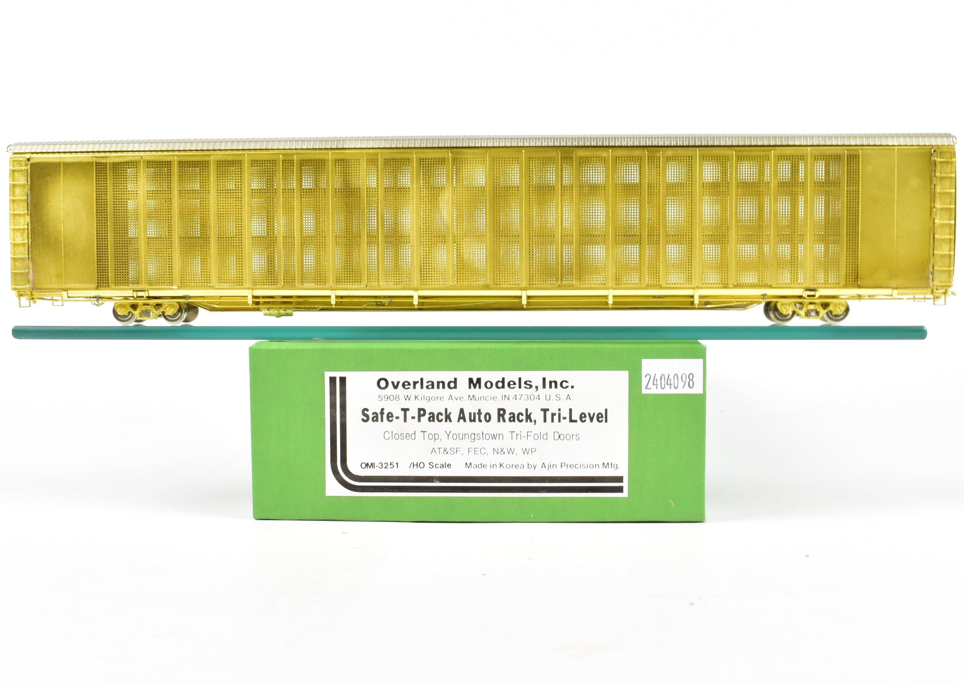HO Brass OMI Overland Safe-T-Pack Tri-Level Auto Rack with Special Doors (ATSF, FEC, N&W, WP)