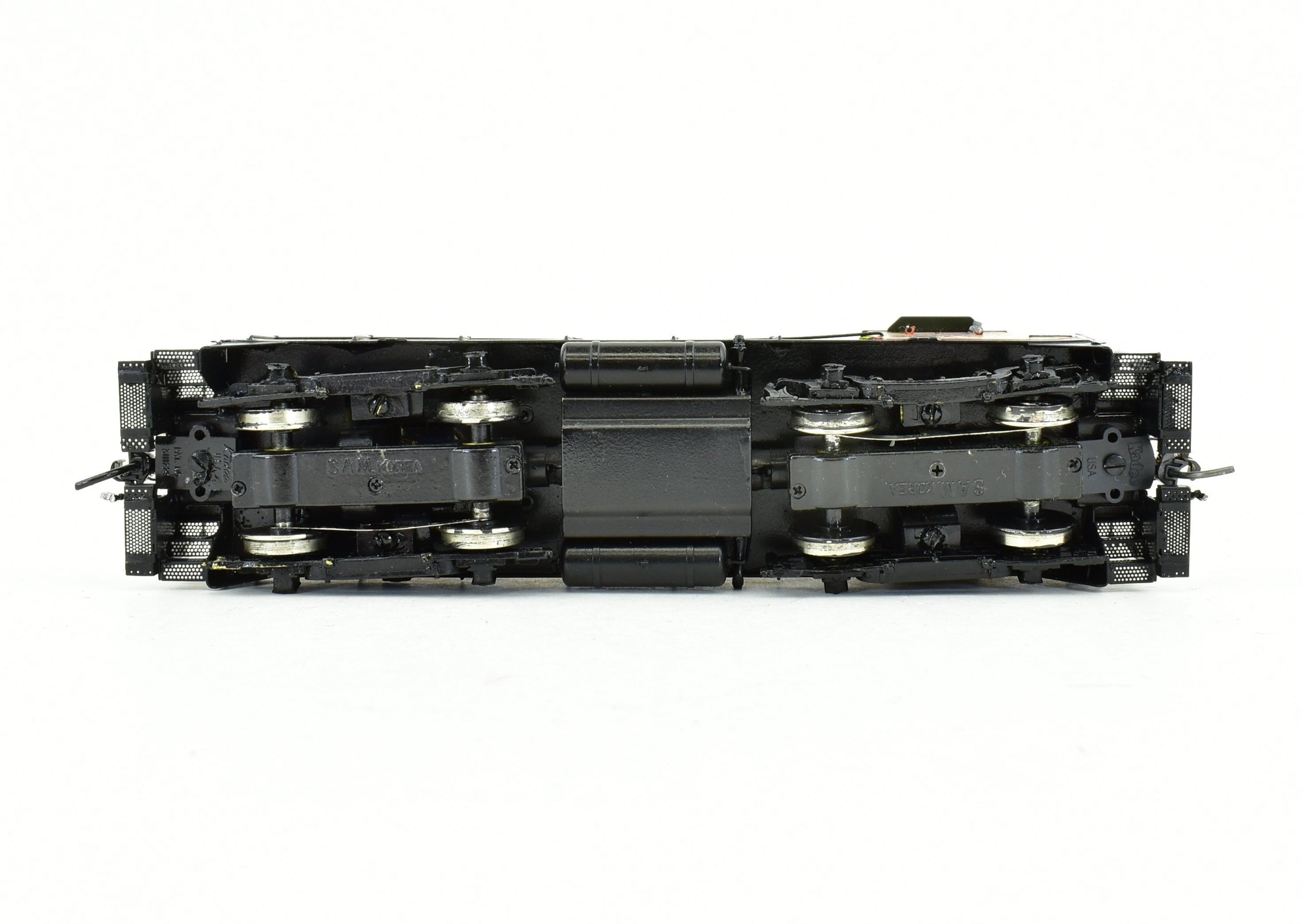 HO Scale Brass Great Northern EMD SW-8 800HP Pro-Painted Switcher by Oriental Limited