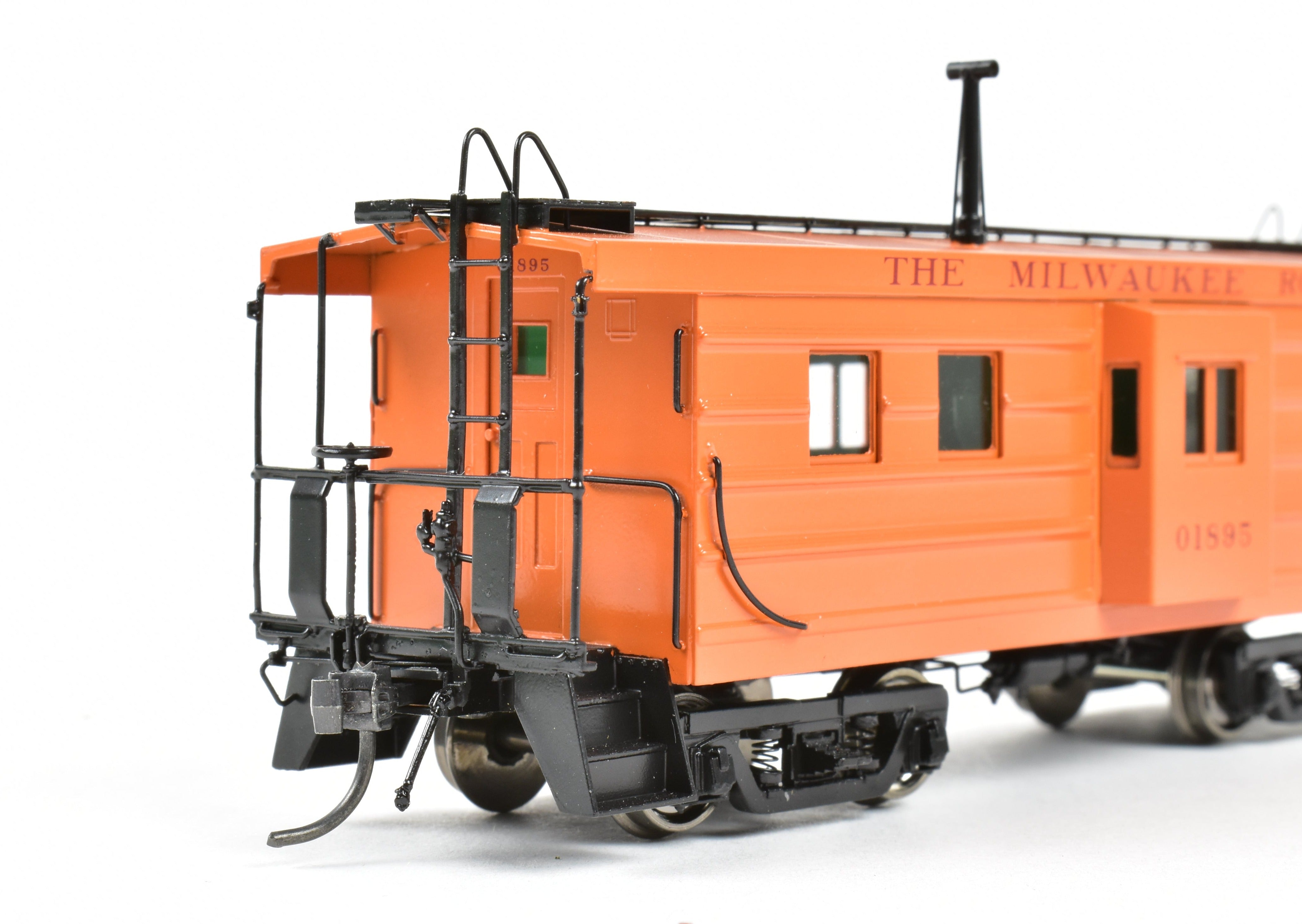 HO Scale Brass OMI - Overland Models, Inc. Milwaukee Road (CMSTP&P) Ribbed Side Caboose Model FP No. 01895