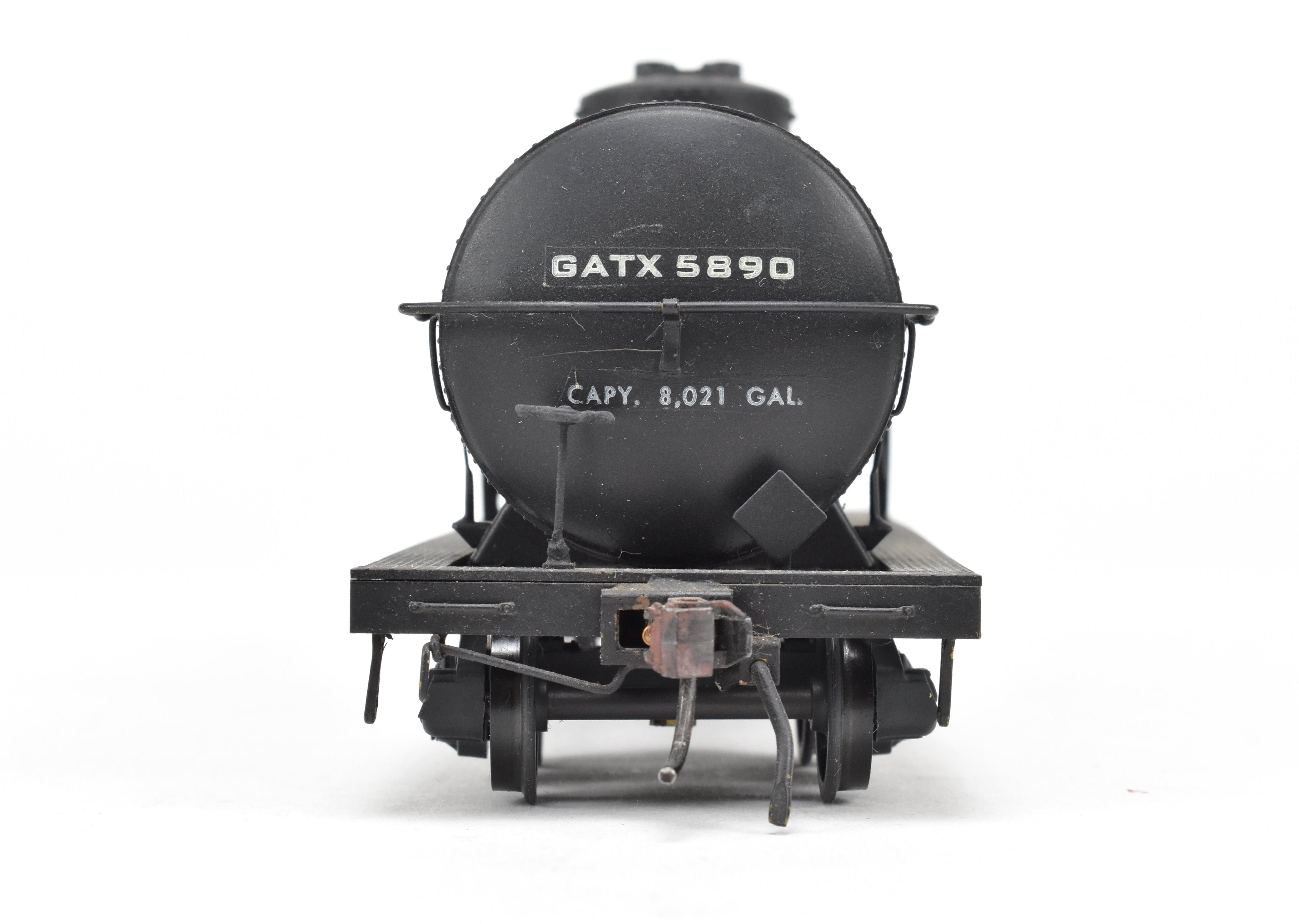 O Scale Model Train - Brass U.S. Hobbies GATX General American 8,000 Gallon Single - Dome Tank Car for Canadian Pacific (CP), Custom - Painted Gulf Oil Corporation Style (GATX 5890), Without Original Box