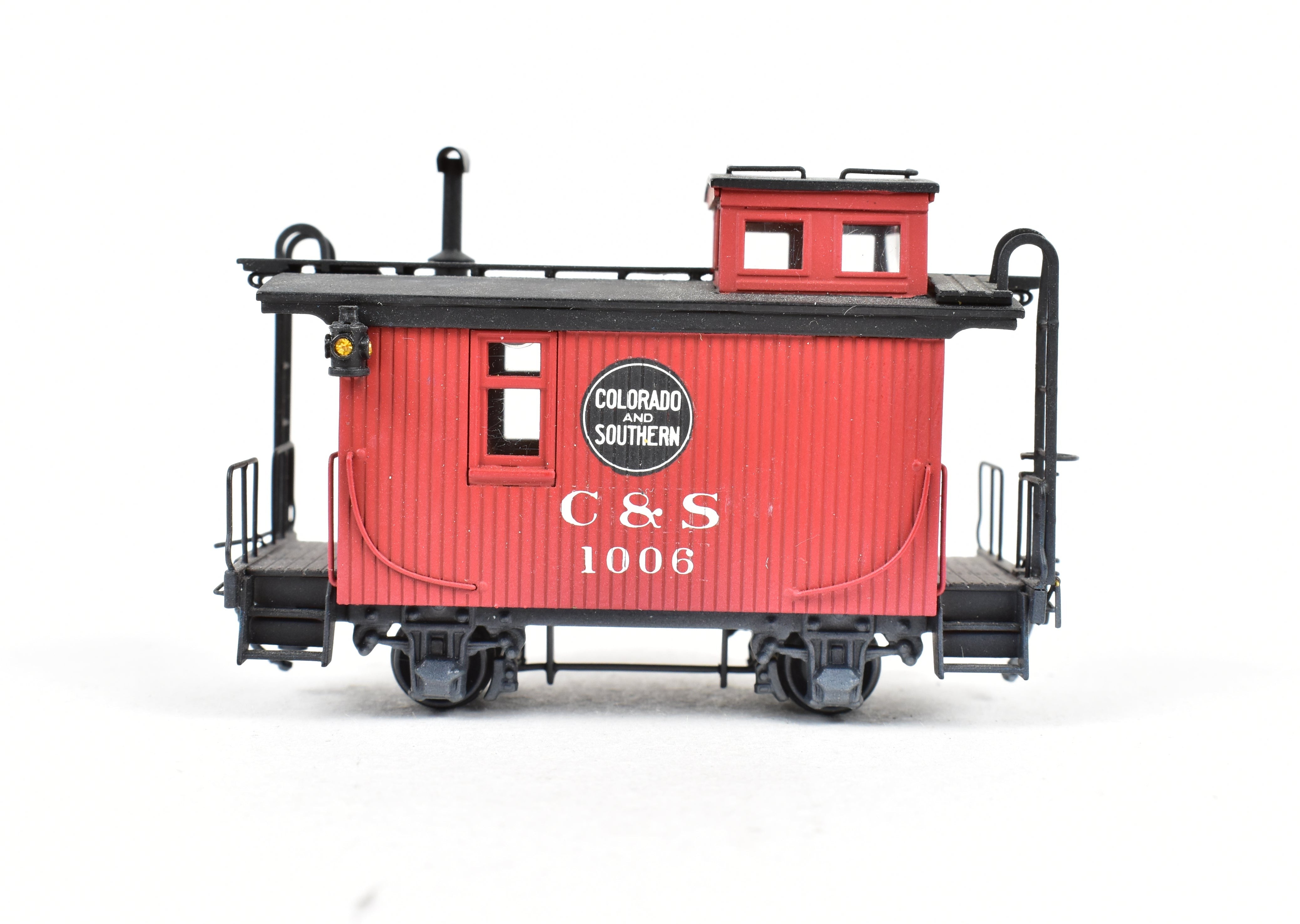 HOn3 Scale Brass Pacific Fast Mail (PFM) - United C&S - Colorado & Southern 2-Axle Custom - Painted Caboose Model #1006 for Railway Enthusiasts