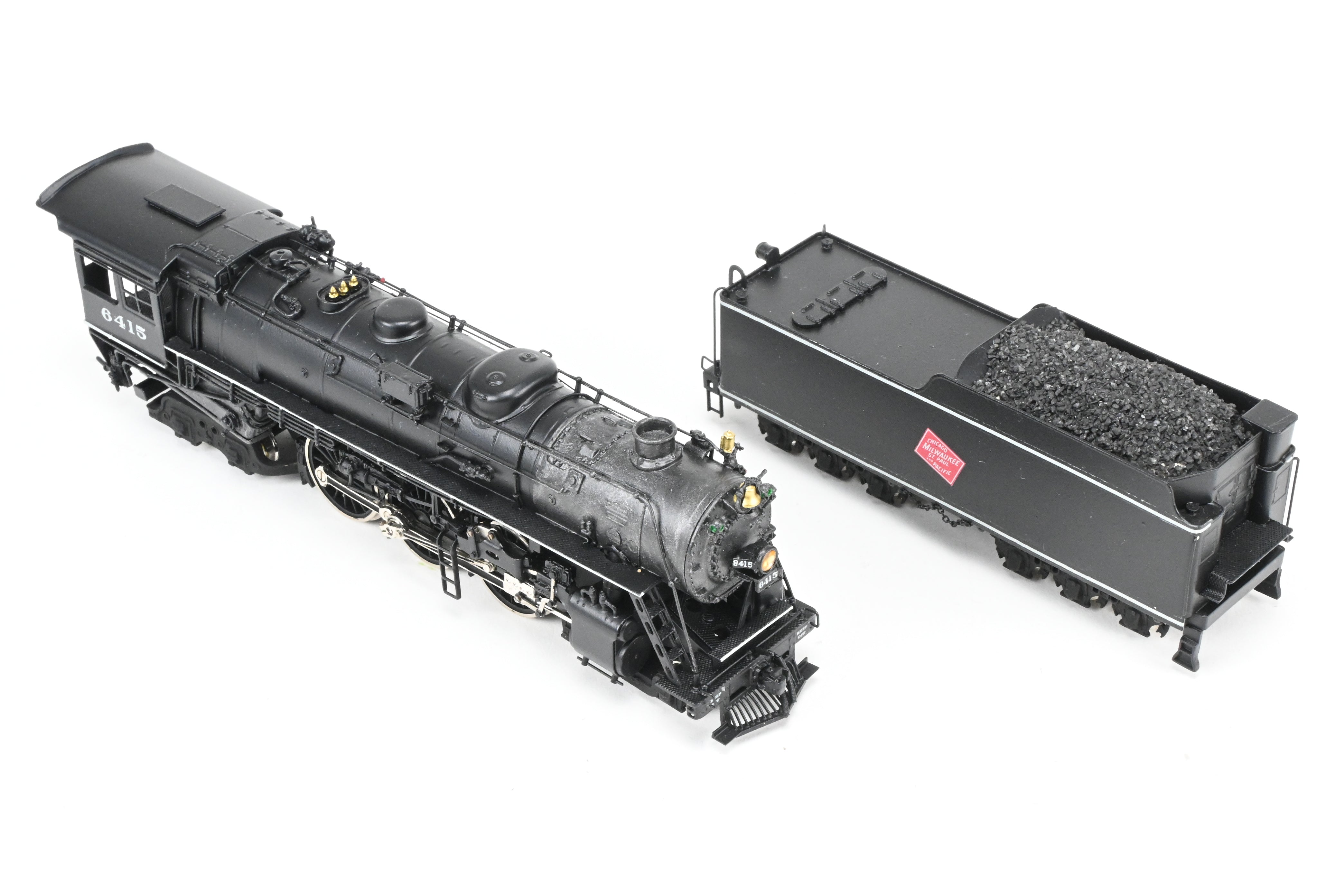 High - Quality HO Scale Brass Pacific Fast Mail (PFM) - United Milwaukee Road F - 6 Baltic 4 - 6 - 4 Professionally Painted Model Locomotive #5415