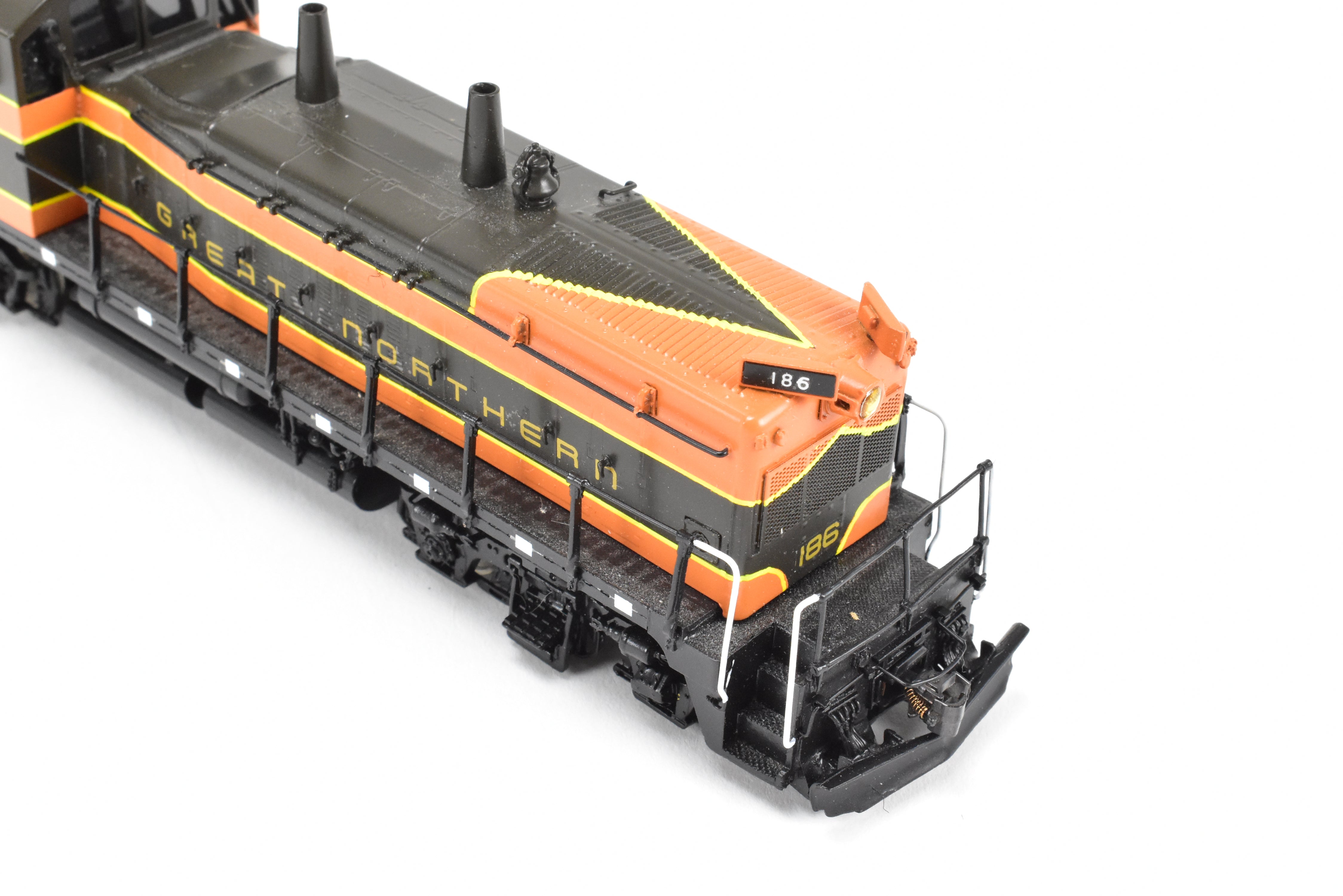 HO Scale Brass Model Train - Overland Models Inc. (OMI) Great Northern EMD NW - 5 Modernized Pro - Painted Locomotive No. 186