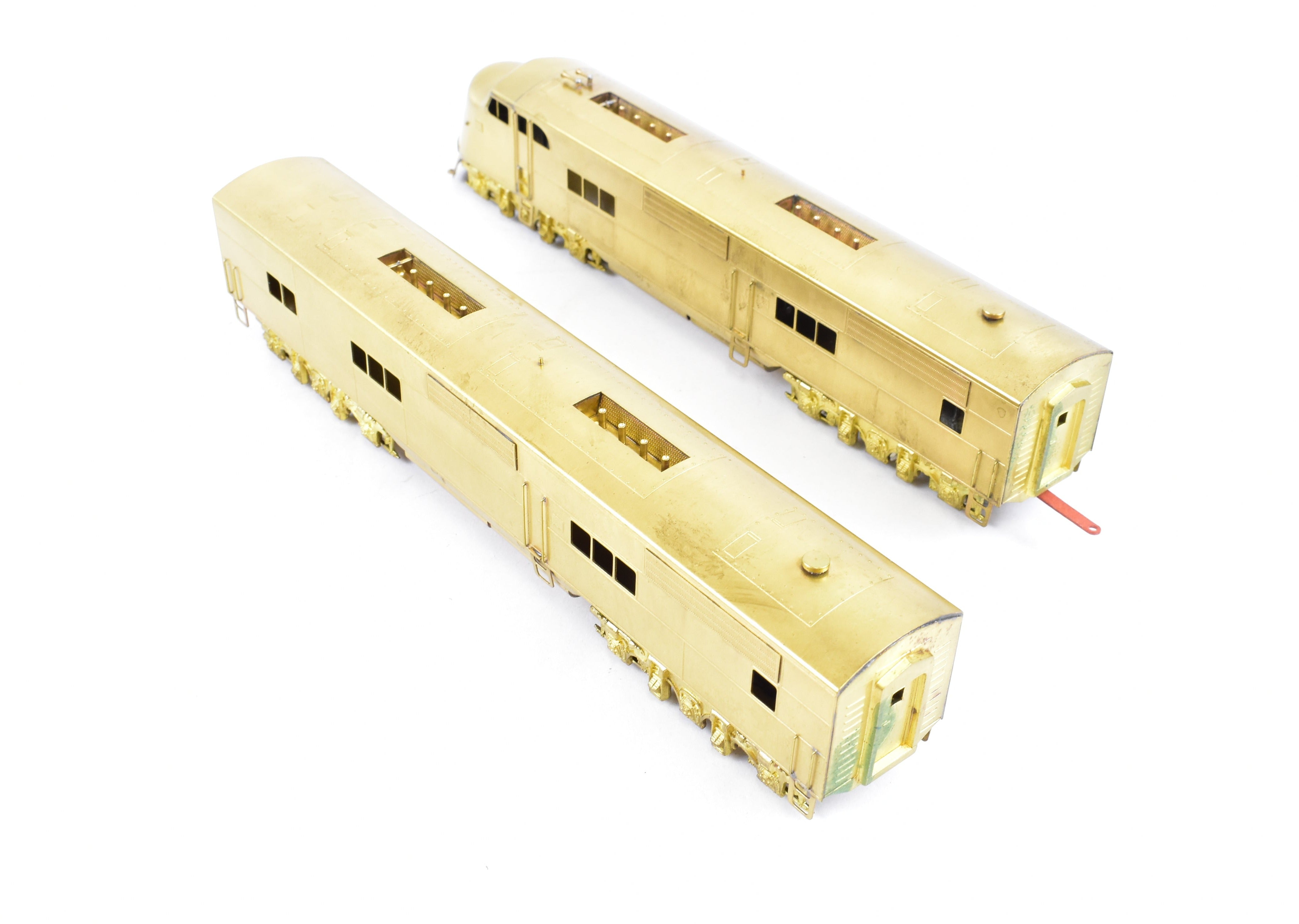 HO Scale Brass Hallmark Model Railroad Set - Various Roads EMC E - 1 A/B Set, Powered A Unit and Unpowered B Unit