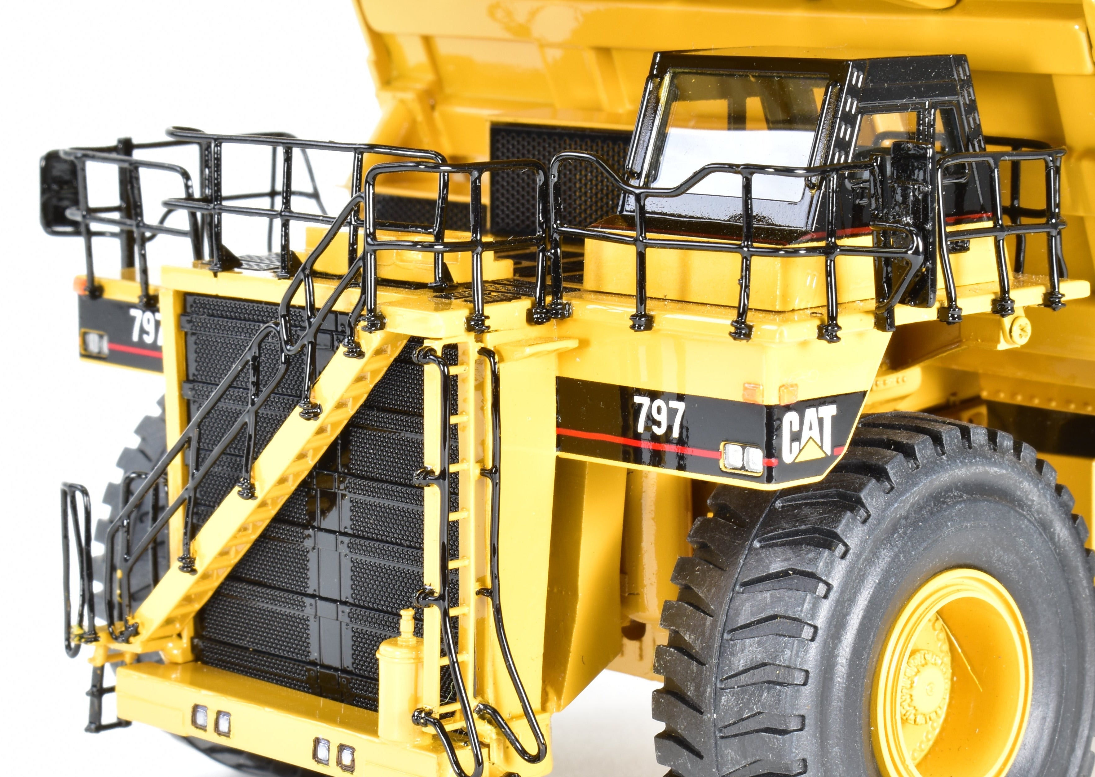 High - Quality HO Scale Brass Construction Caterpillar 797 Mining Truck Model by CCM