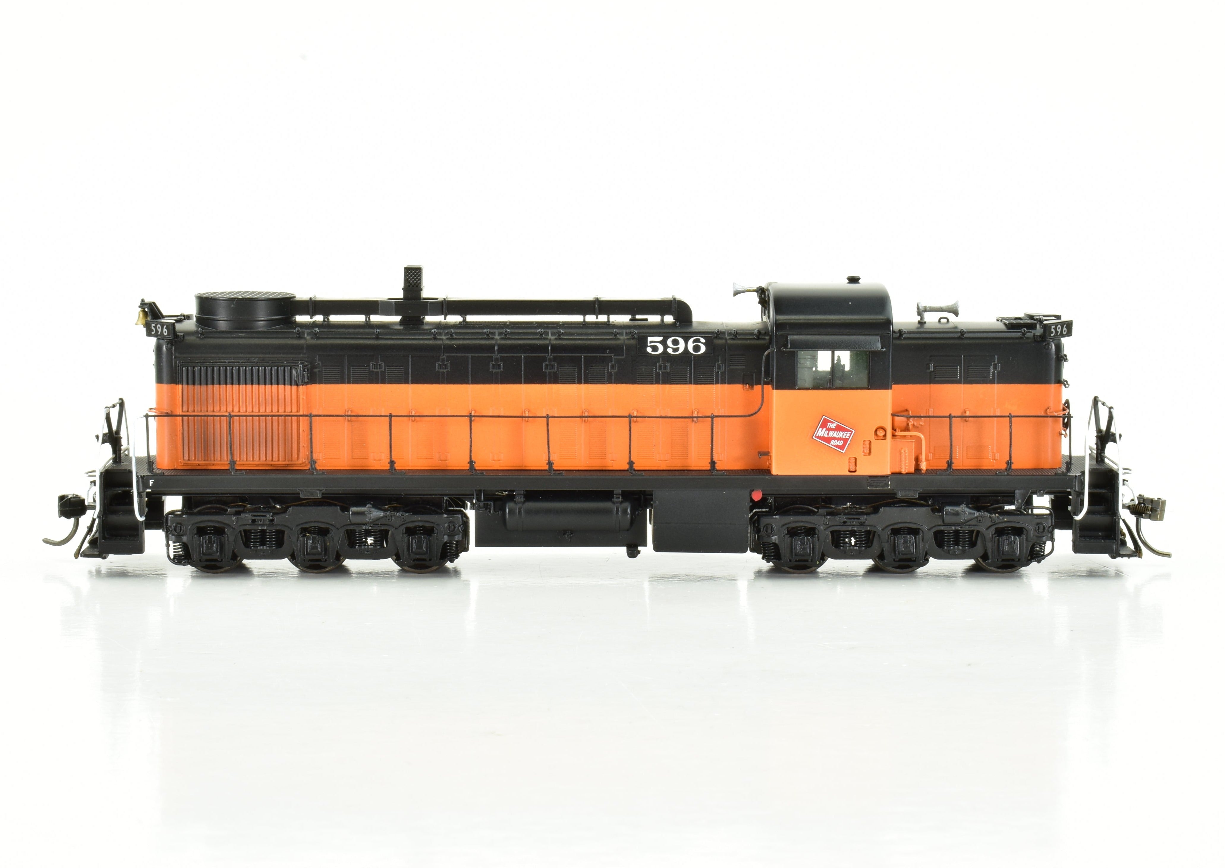 HO Scale Brass Alco RSC-2 DCC & Sound Model - Milwaukee Road Factory Painted