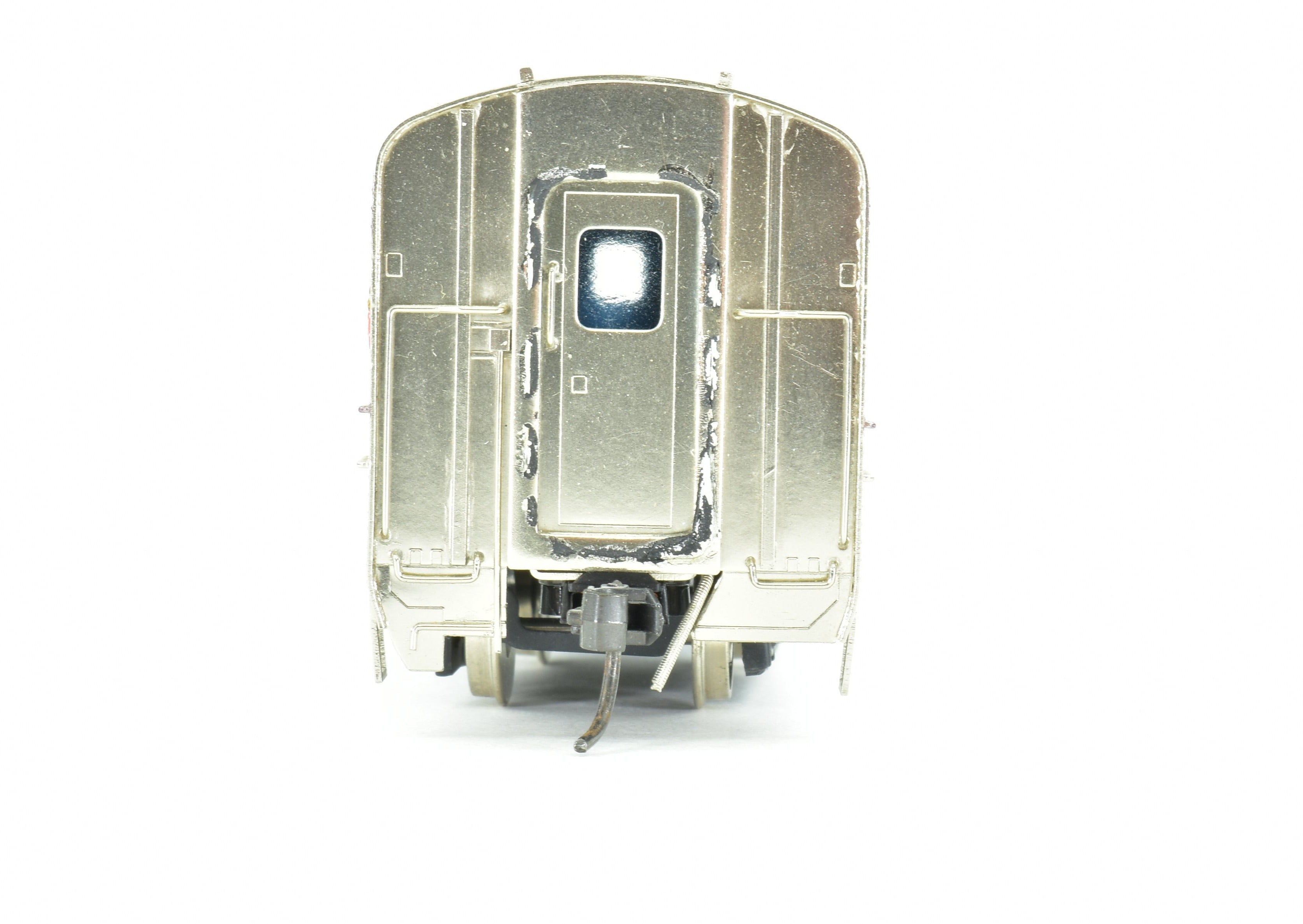 High - Quality HO Scale Brass S. Soho & Co. Canadian Pacific Railroad Empress Lightweight Dining Car with Custom Finishing